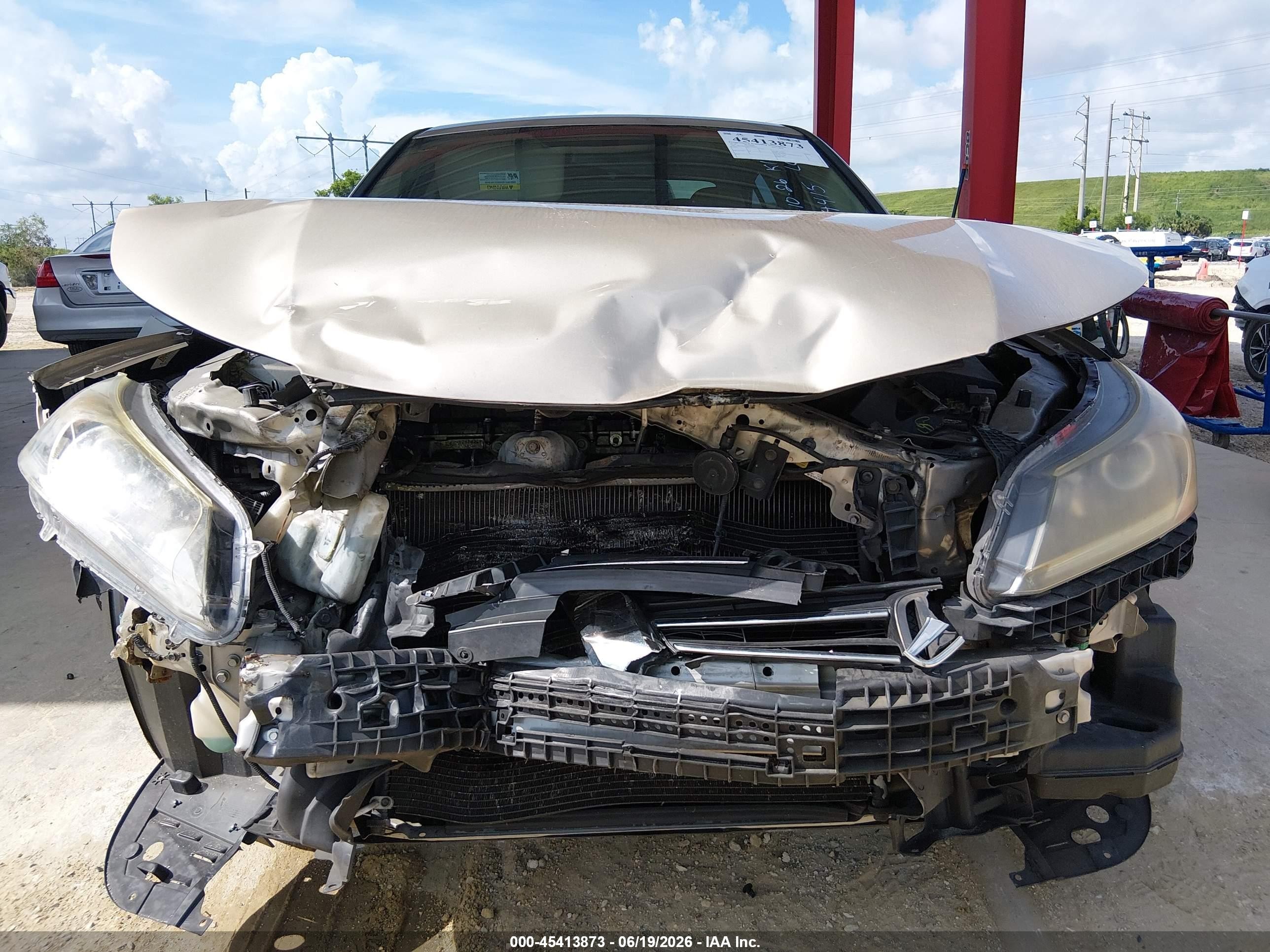 2014 Honda Accord Lx Champagne vin: 1HGCR2F36EA246845