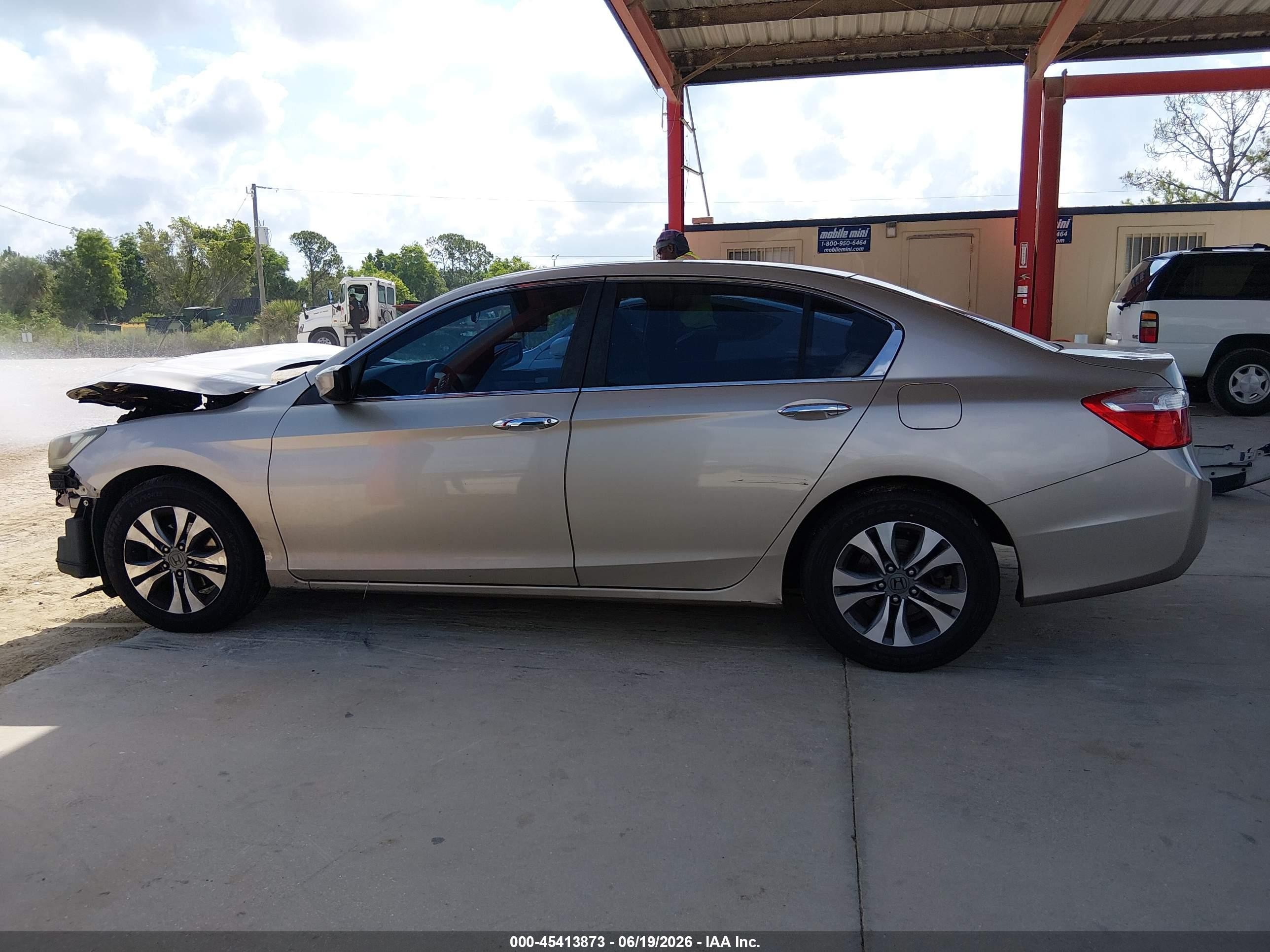 2014 Honda Accord Lx Champagne vin: 1HGCR2F36EA246845