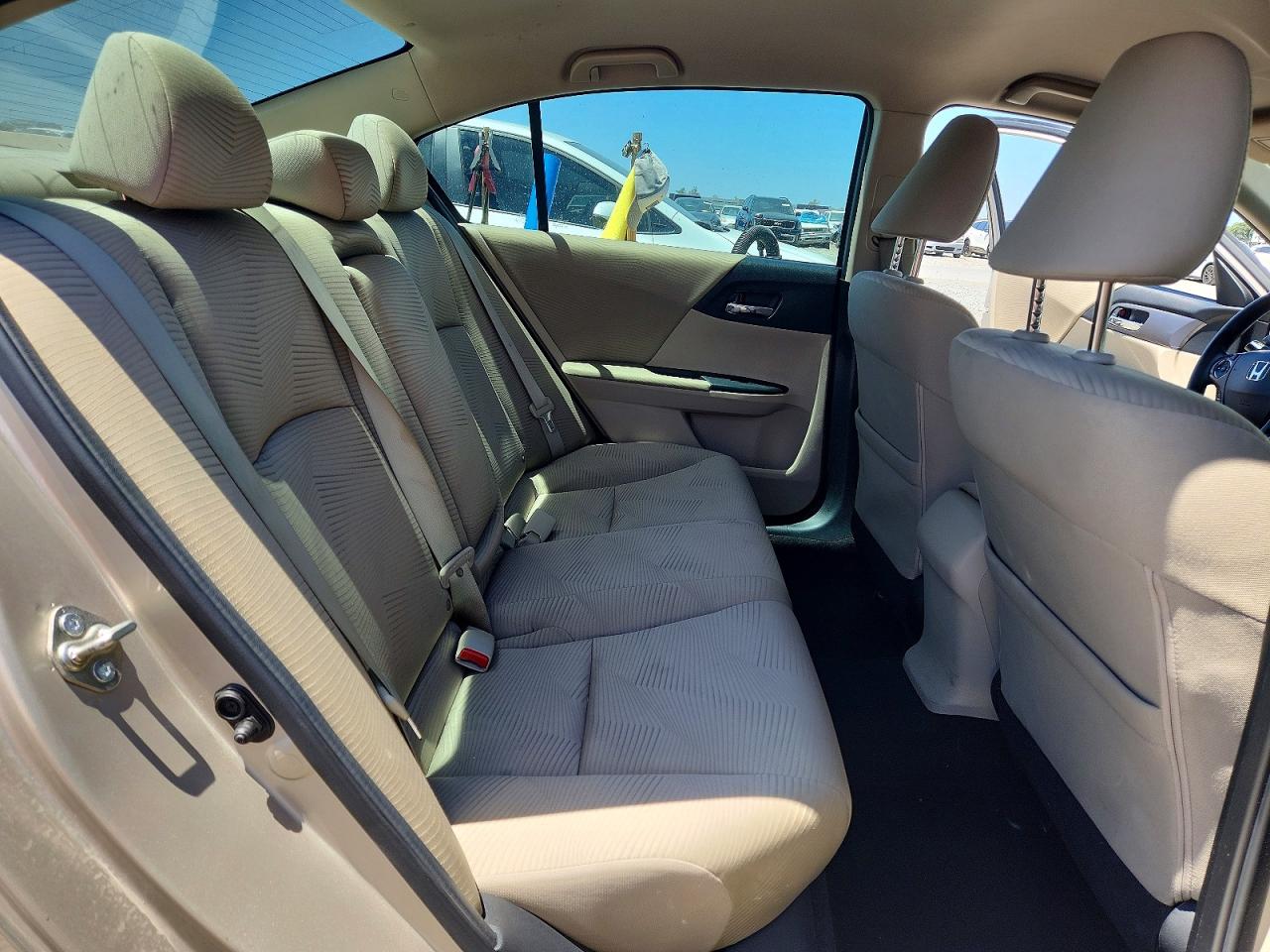 2015 Honda Accord Lx Gold vin: 1HGCR2F36FA043875