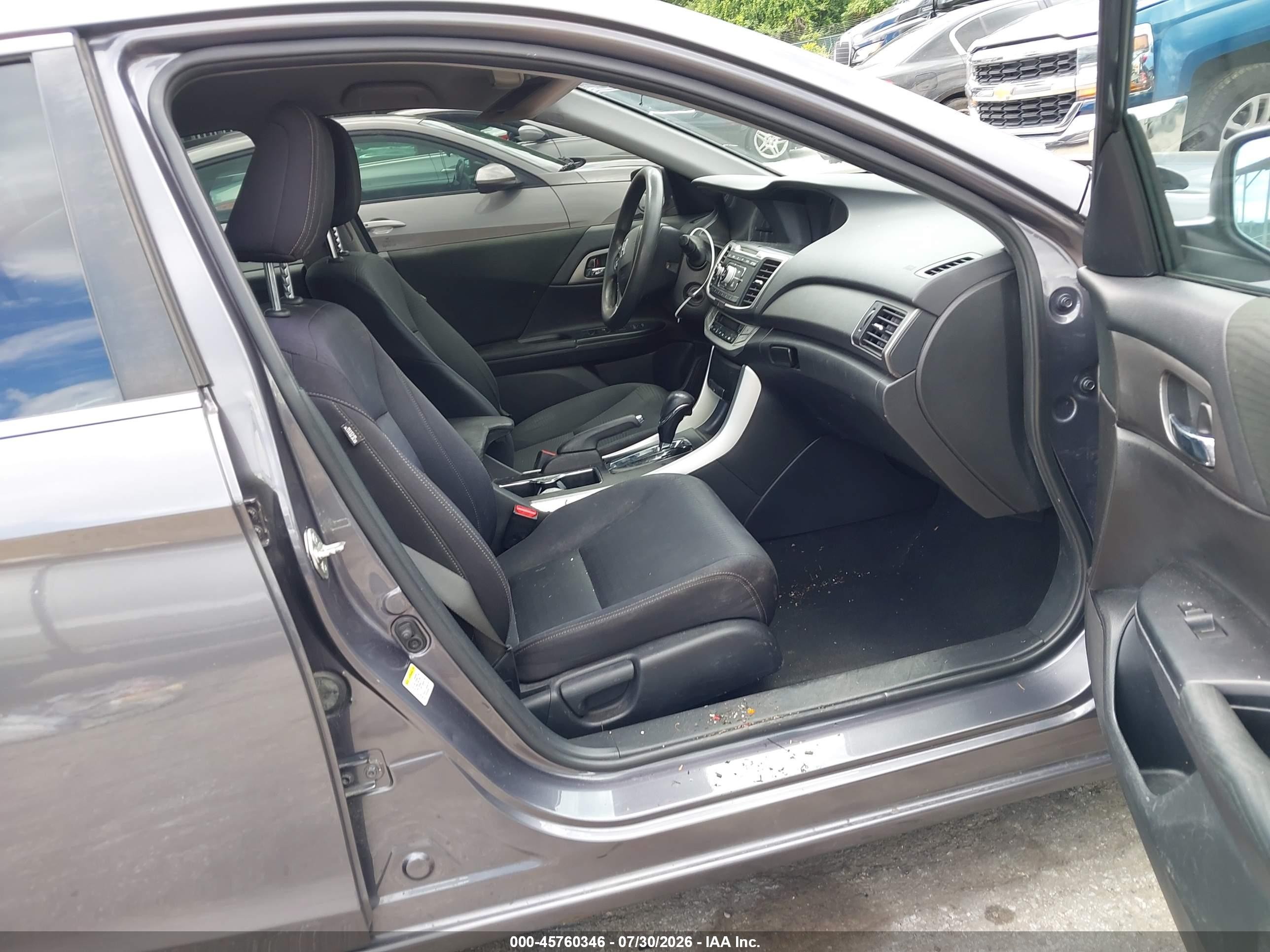 2015 Honda Accord Lx Серый vin: 1HGCR2F36FA075239