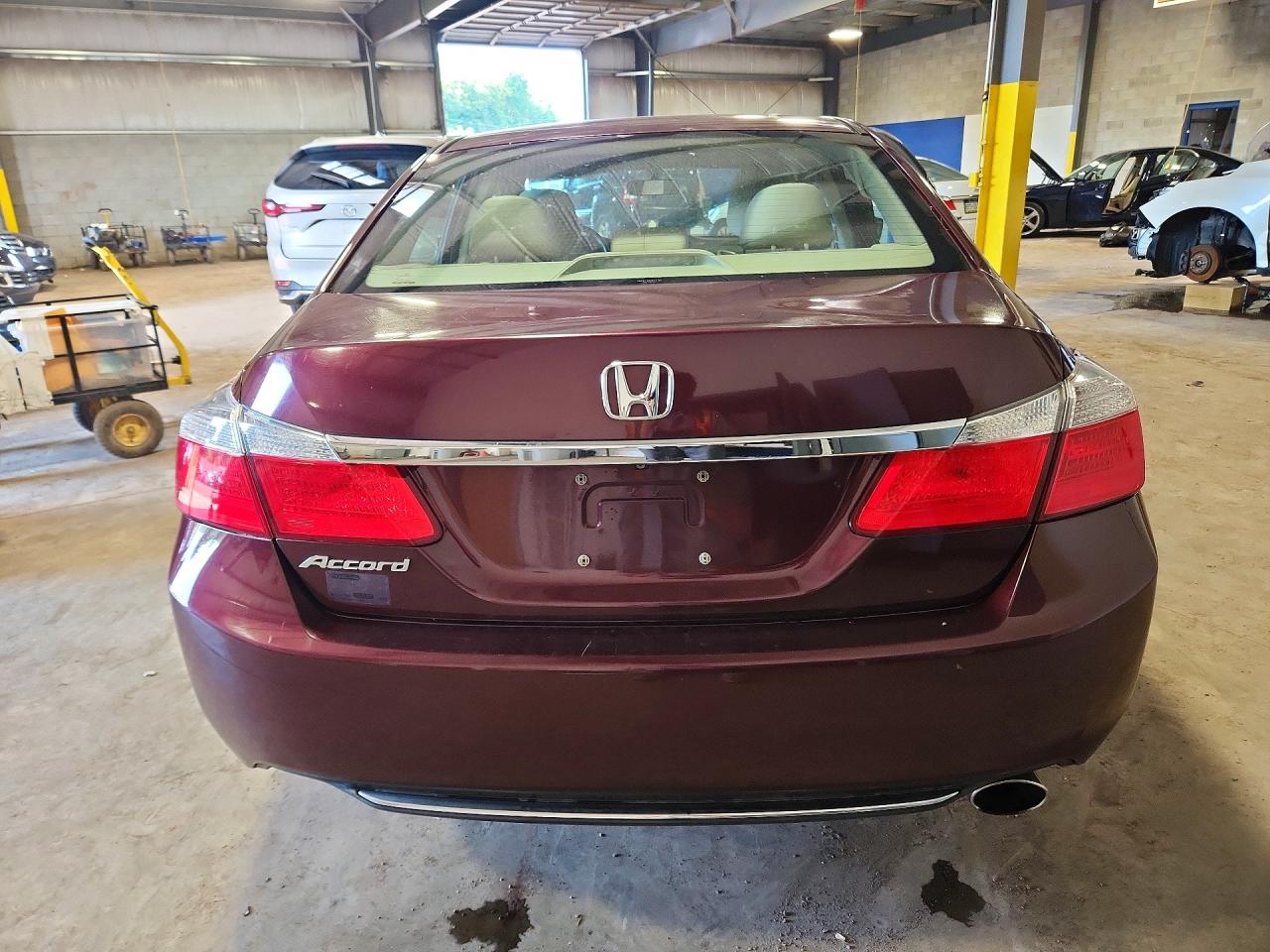 2015 Honda Accord Lx Burgundy vin: 1HGCR2F36FA133754