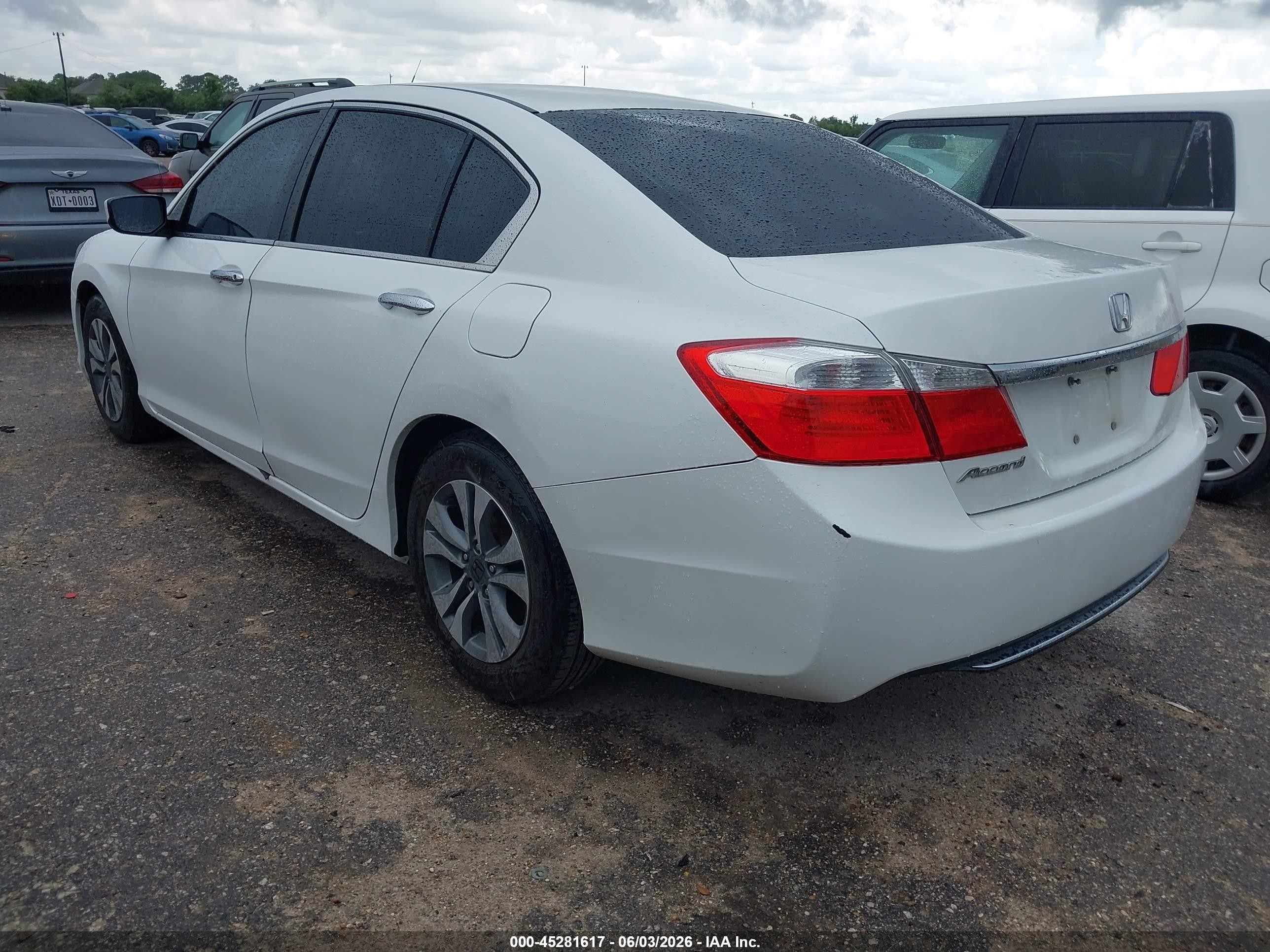 2015 Honda Accord Lx Белый vin: 1HGCR2F36FA138663
