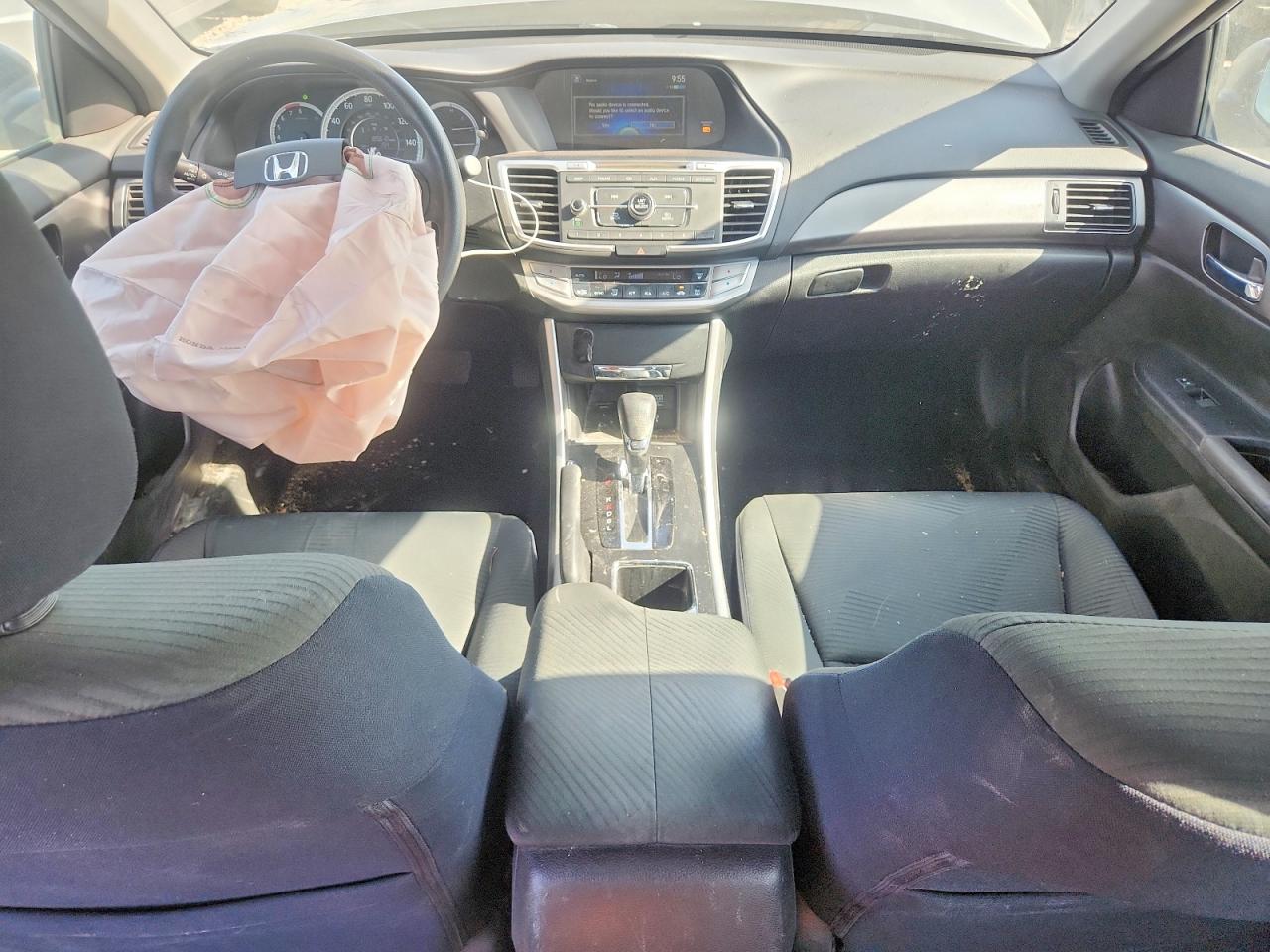 2015 Honda Accord Lx Silver vin: 1HGCR2F36FA154457