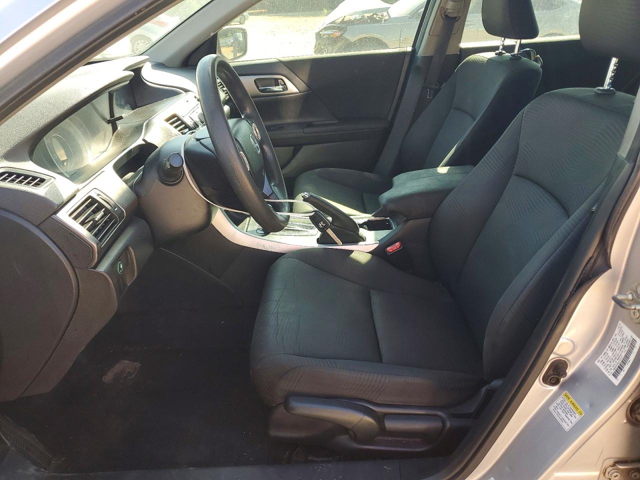 2015 Honda Accord Lx Серебряный vin: 1HGCR2F36FA160131
