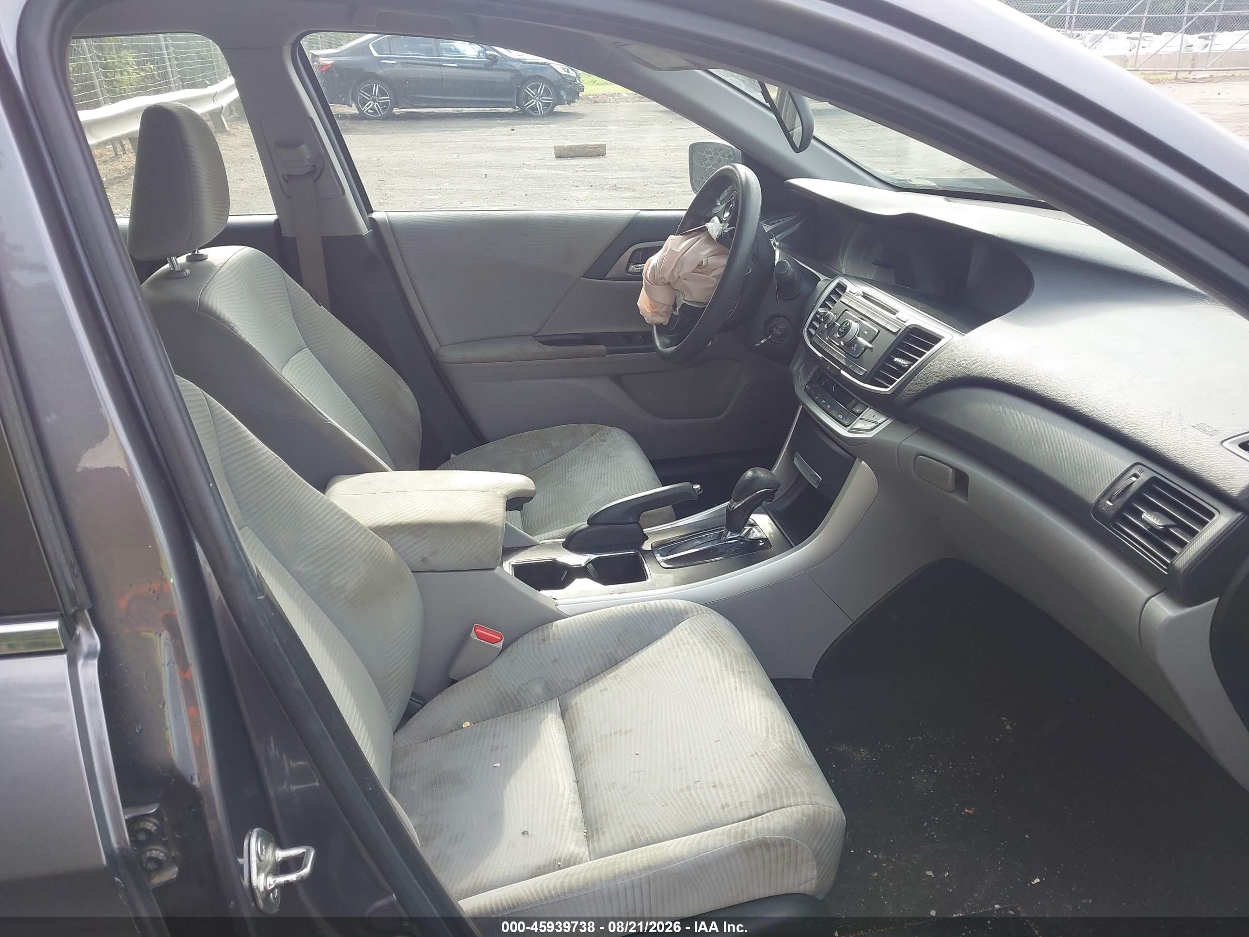2015 Honda Accord Lx Серый vin: 1HGCR2F36FA166818
