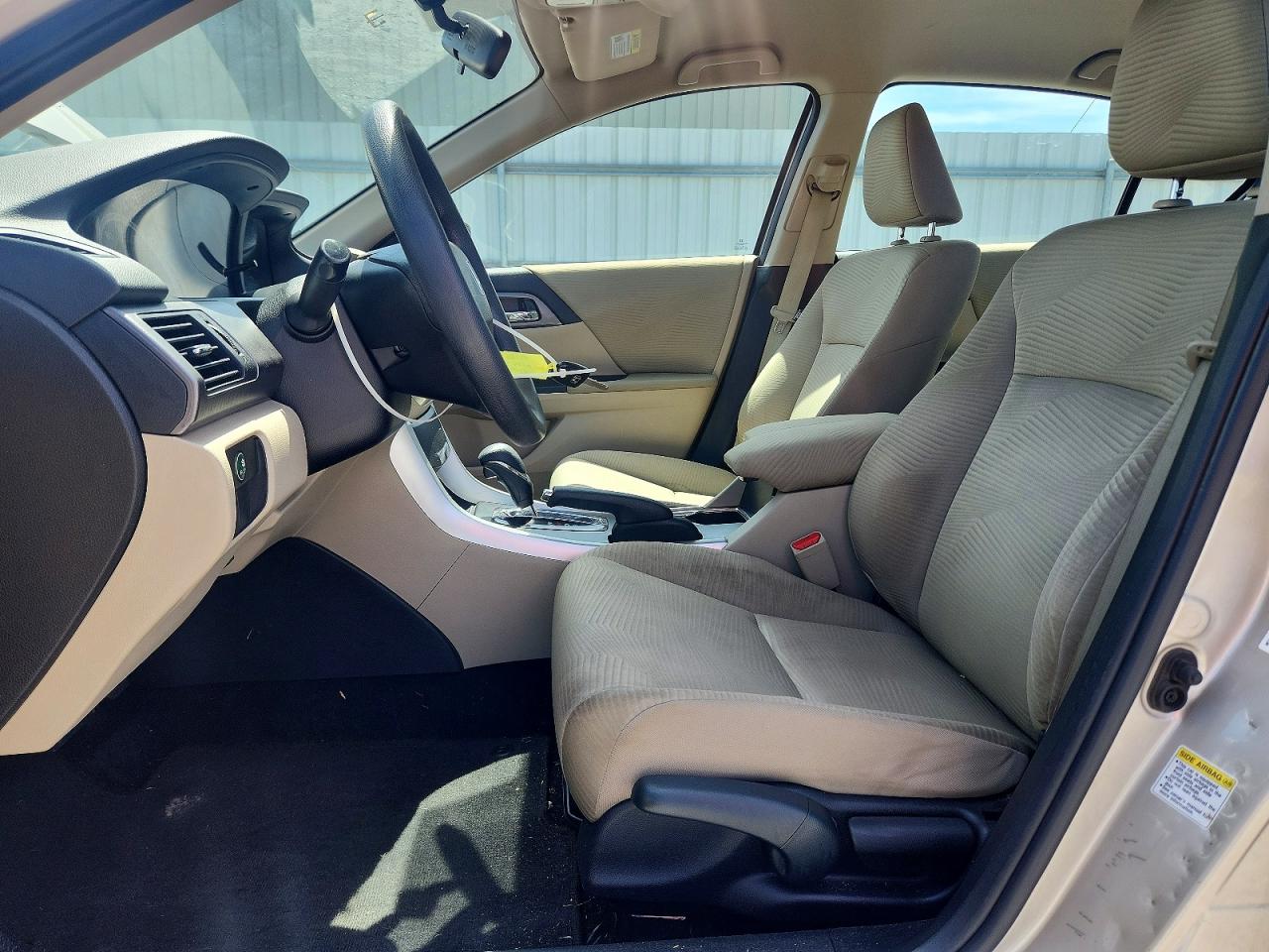 2015 Honda Accord Lx Beige vin: 1HGCR2F36FA169329