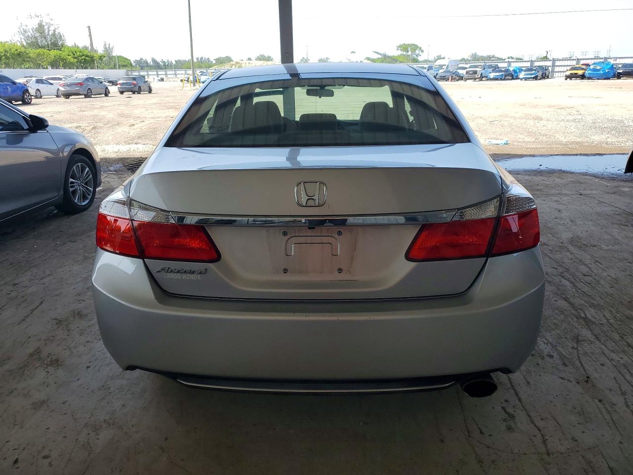 2015 Honda Accord Lx Silver vin: 1HGCR2F36FA200756