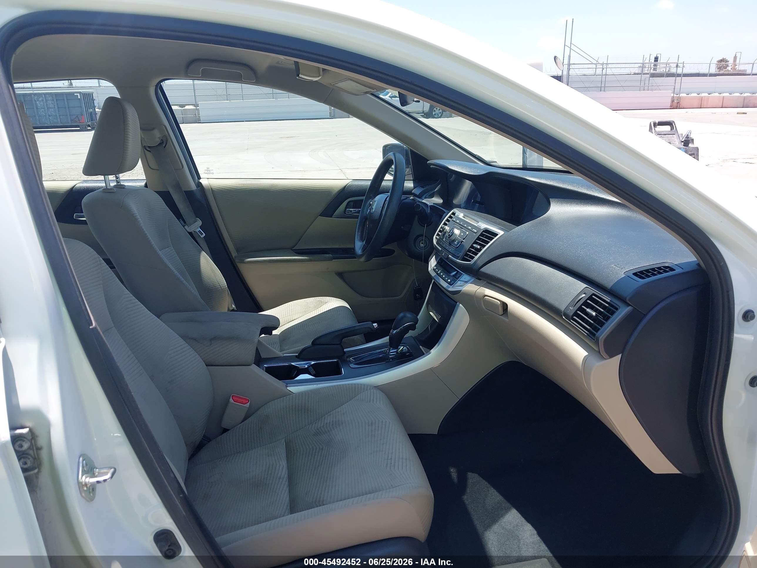 2015 Honda Accord Lx White vin: 1HGCR2F36FA239637