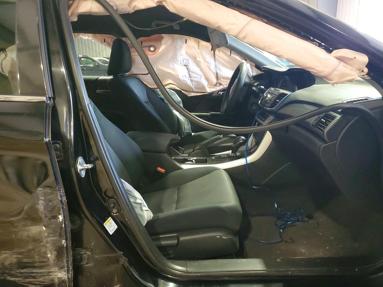 2015 Honda Accord Lx Черный vin: 1HGCR2F36FA256227