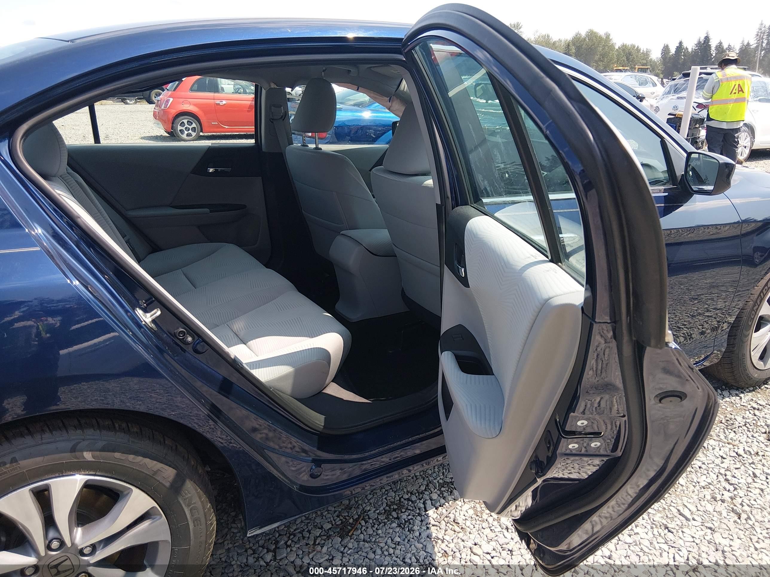 2015 Honda Accord Lx Blue vin: 1HGCR2F36FA272363