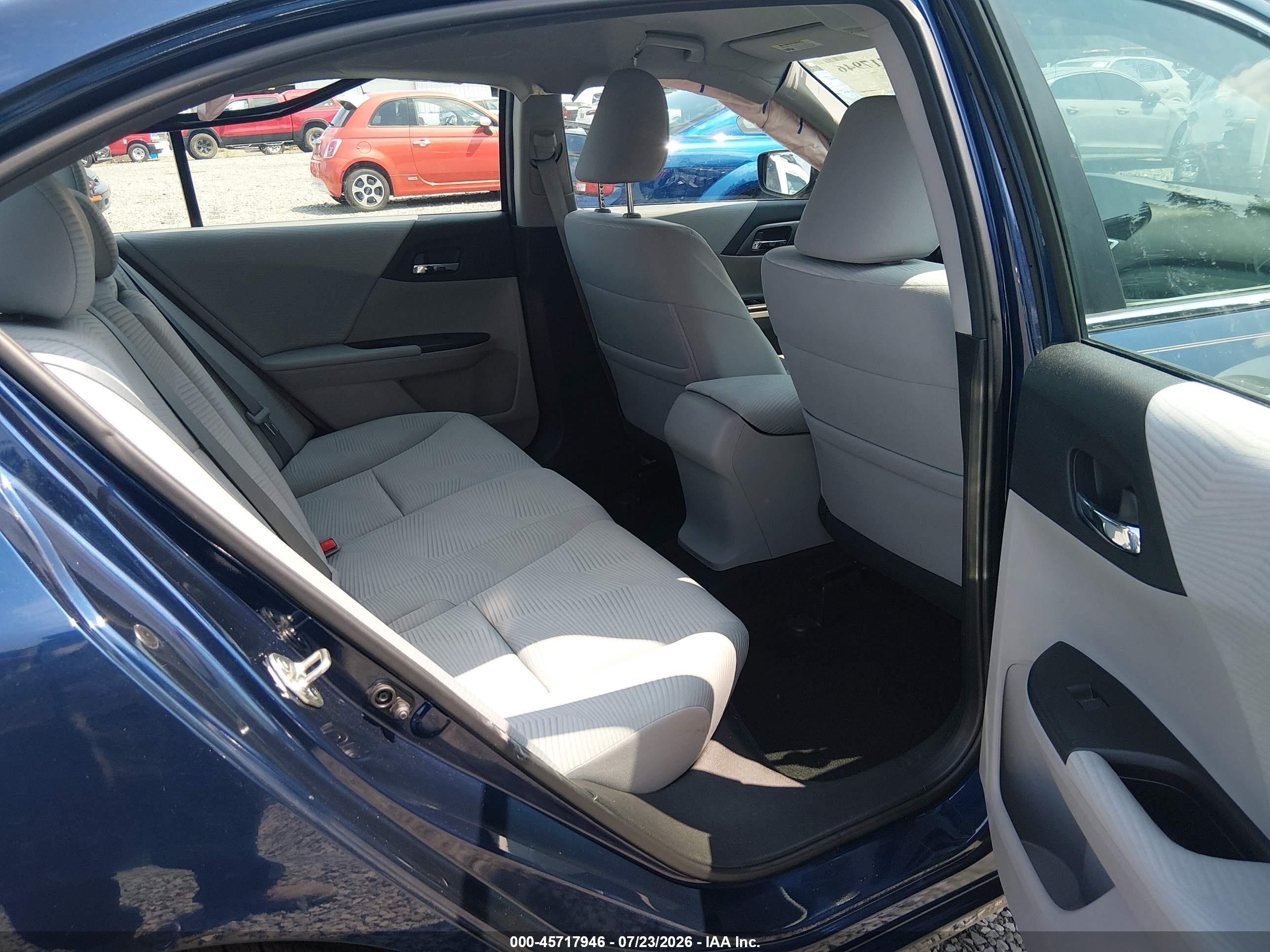 2015 Honda Accord Lx Blue vin: 1HGCR2F36FA272363