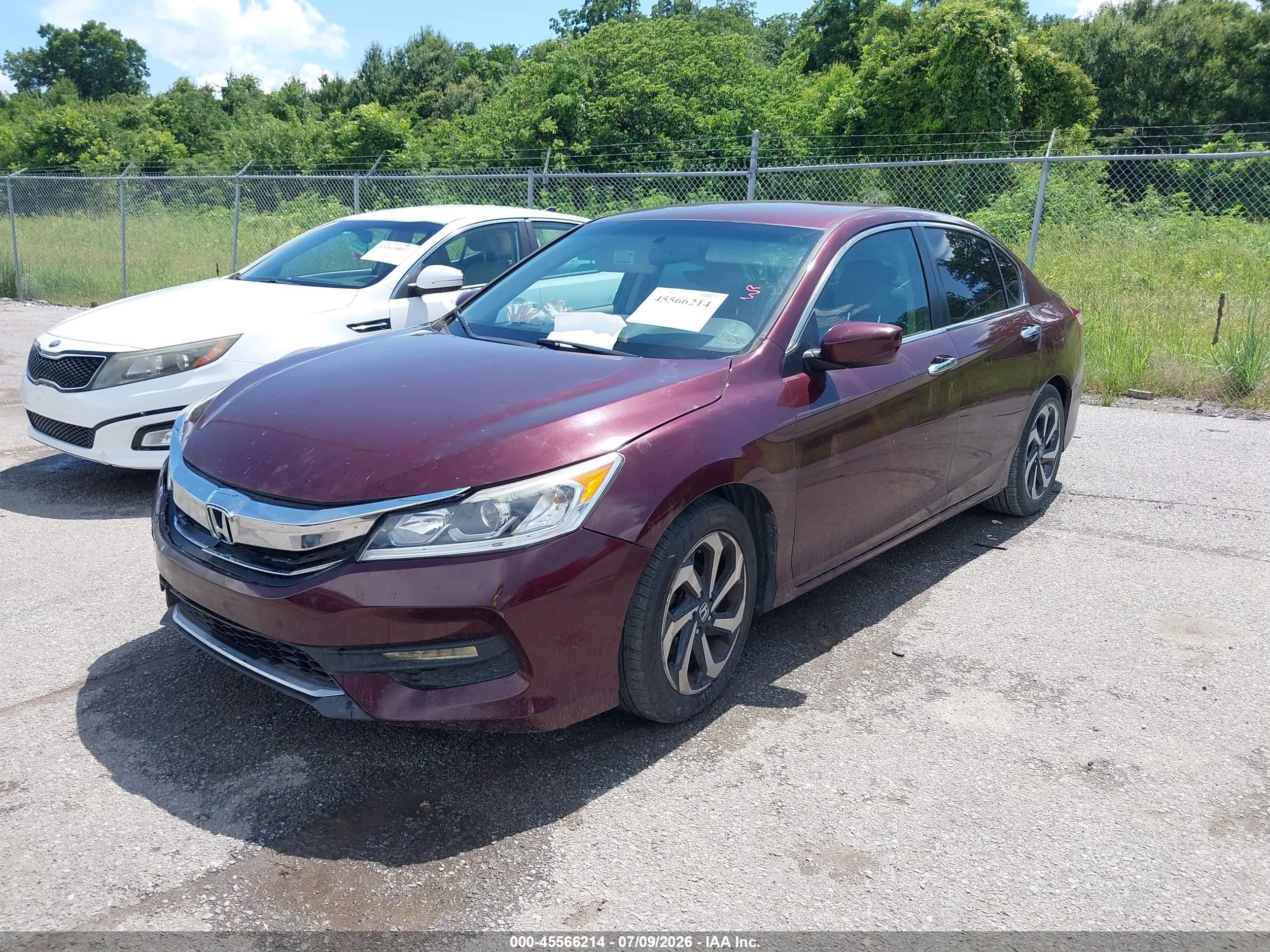 2017 Honda Accord Lx Burgundy vin: 1HGCR2F36HA003461