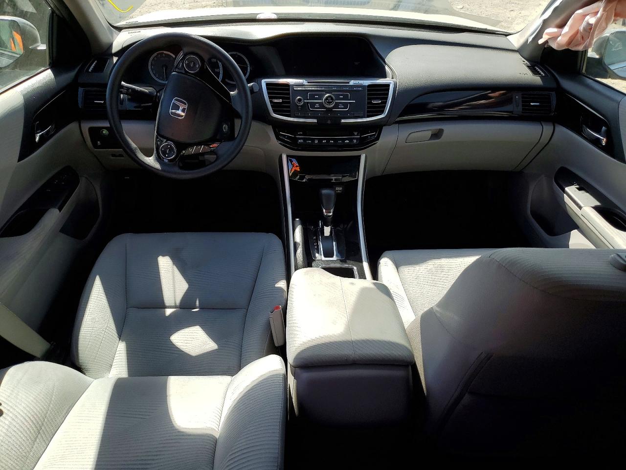 2017 Honda Accord Lx Silver vin: 1HGCR2F36HA251385
