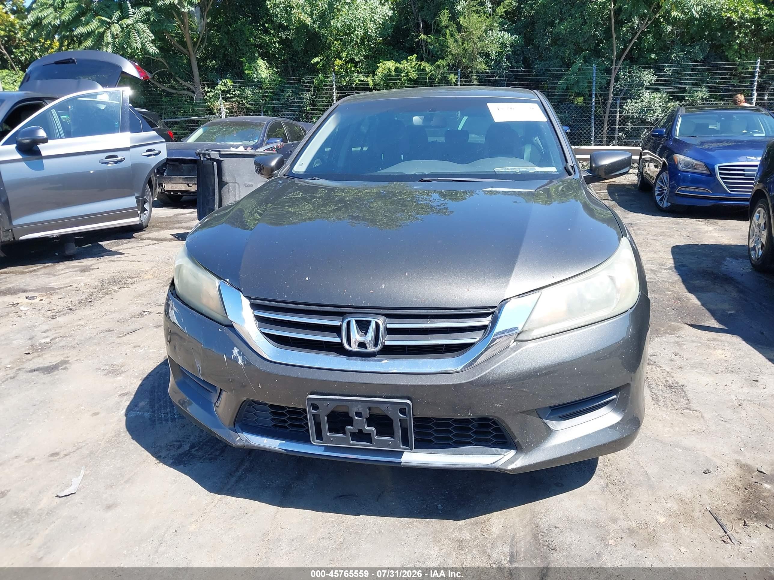 2013 Honda Accord Lx Gray vin: 1HGCR2F37DA008176