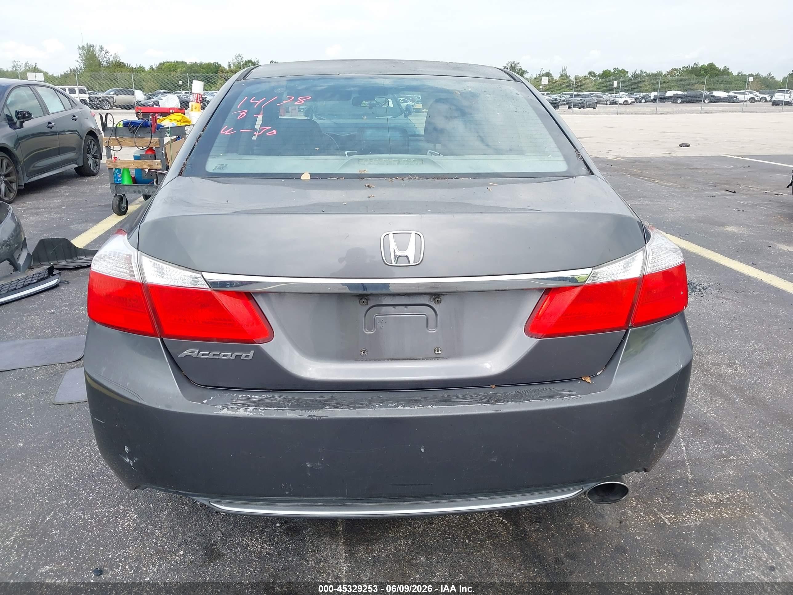 2013 Honda Accord Lx Серый vin: 1HGCR2F37DA030324