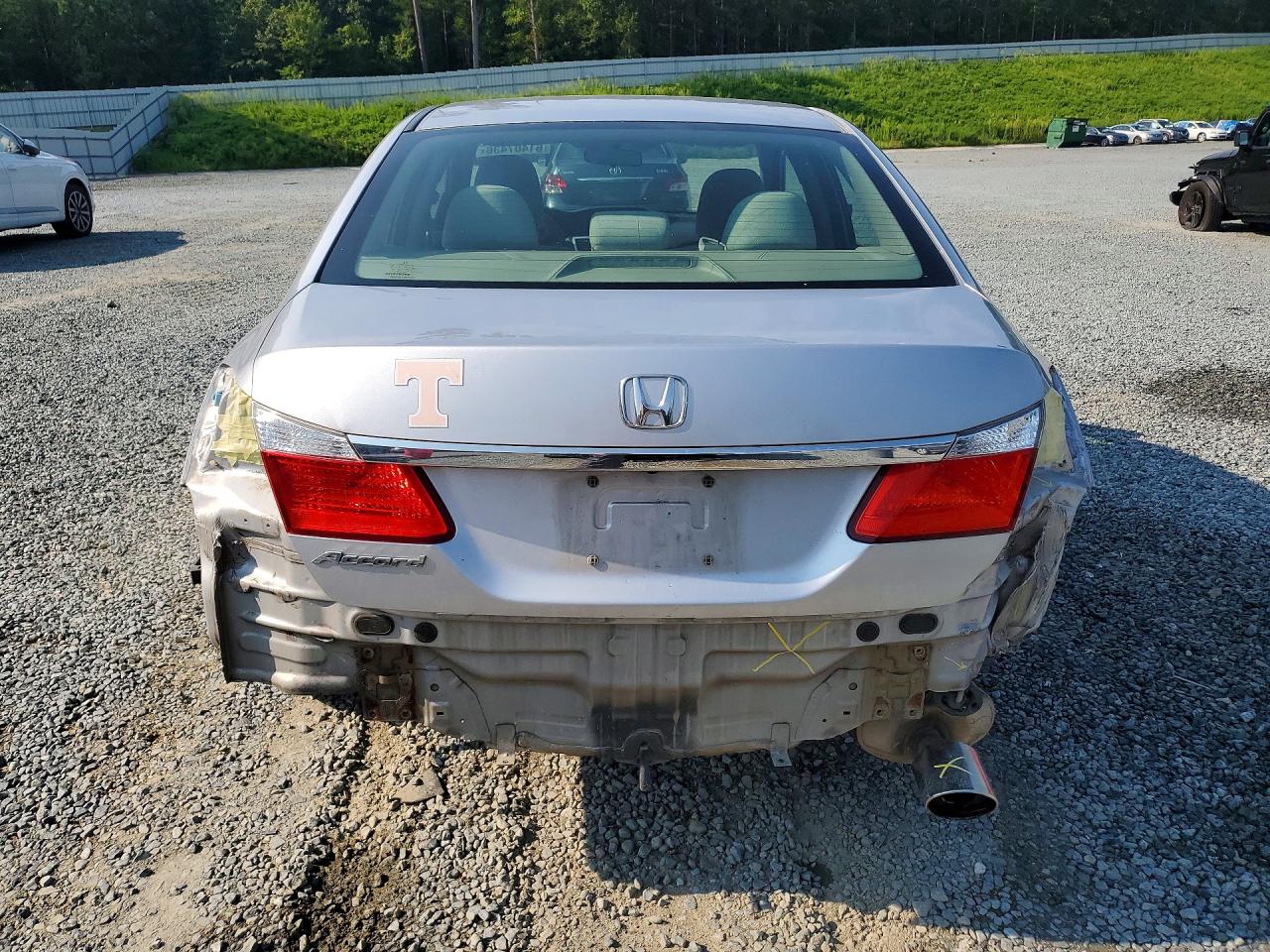 2013 Honda Accord Lx Silver vin: 1HGCR2F37DA063162