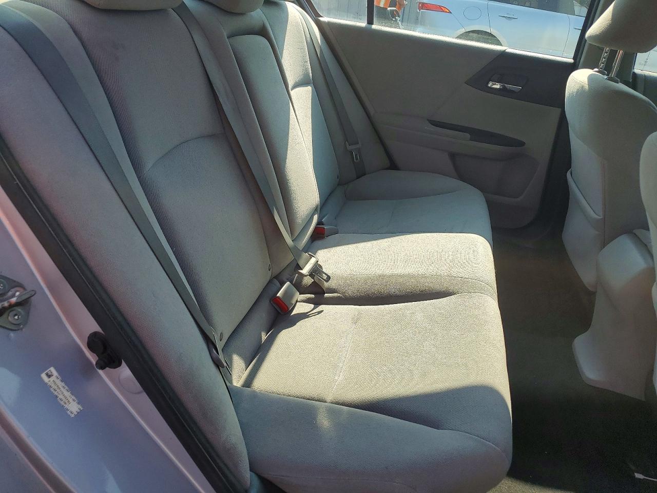 2013 Honda Accord Lx Silver vin: 1HGCR2F37DA063162