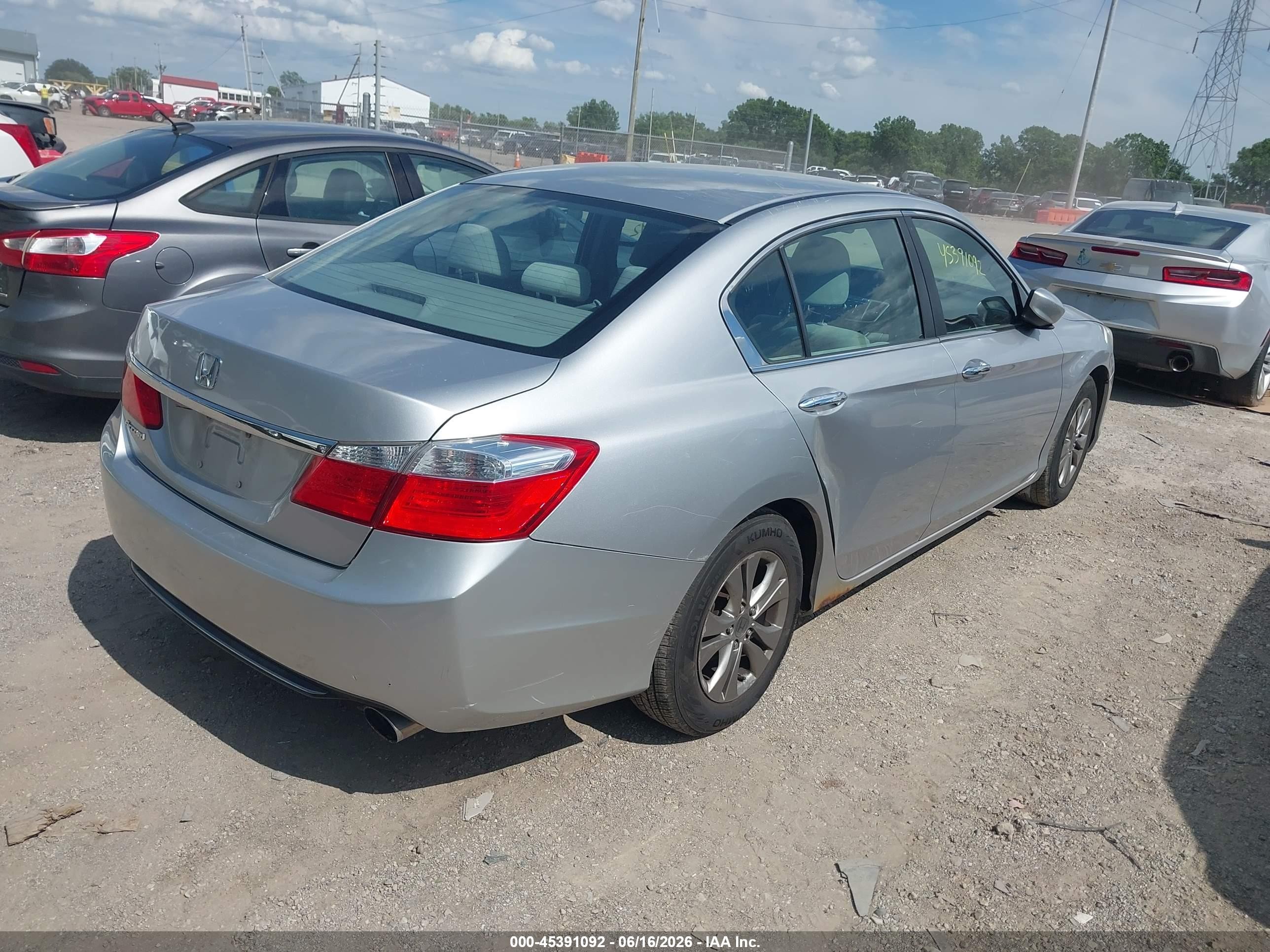 2013 Honda Accord Lx Серебряный vin: 1HGCR2F37DA131282