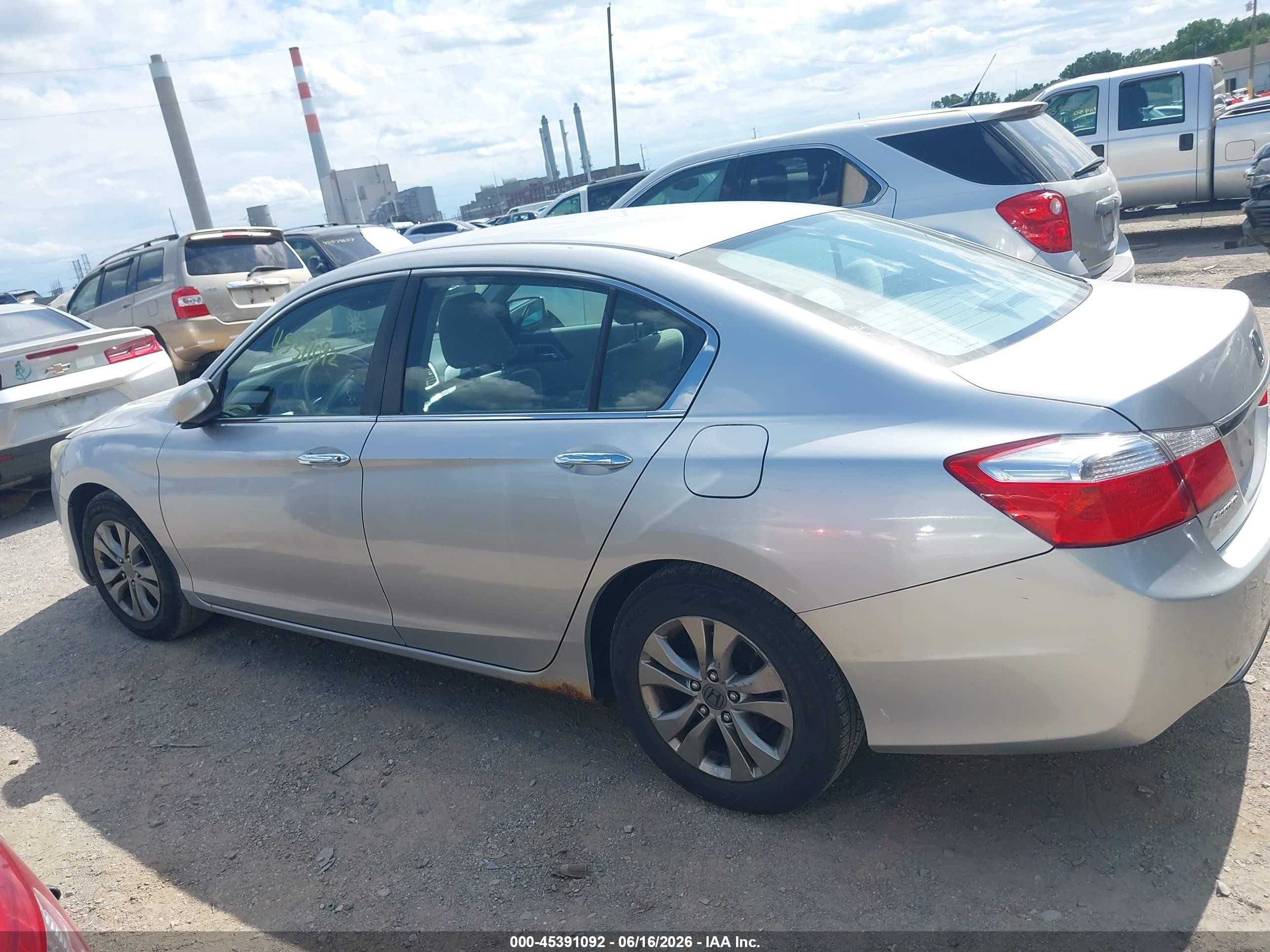 2013 Honda Accord Lx Серебряный vin: 1HGCR2F37DA131282