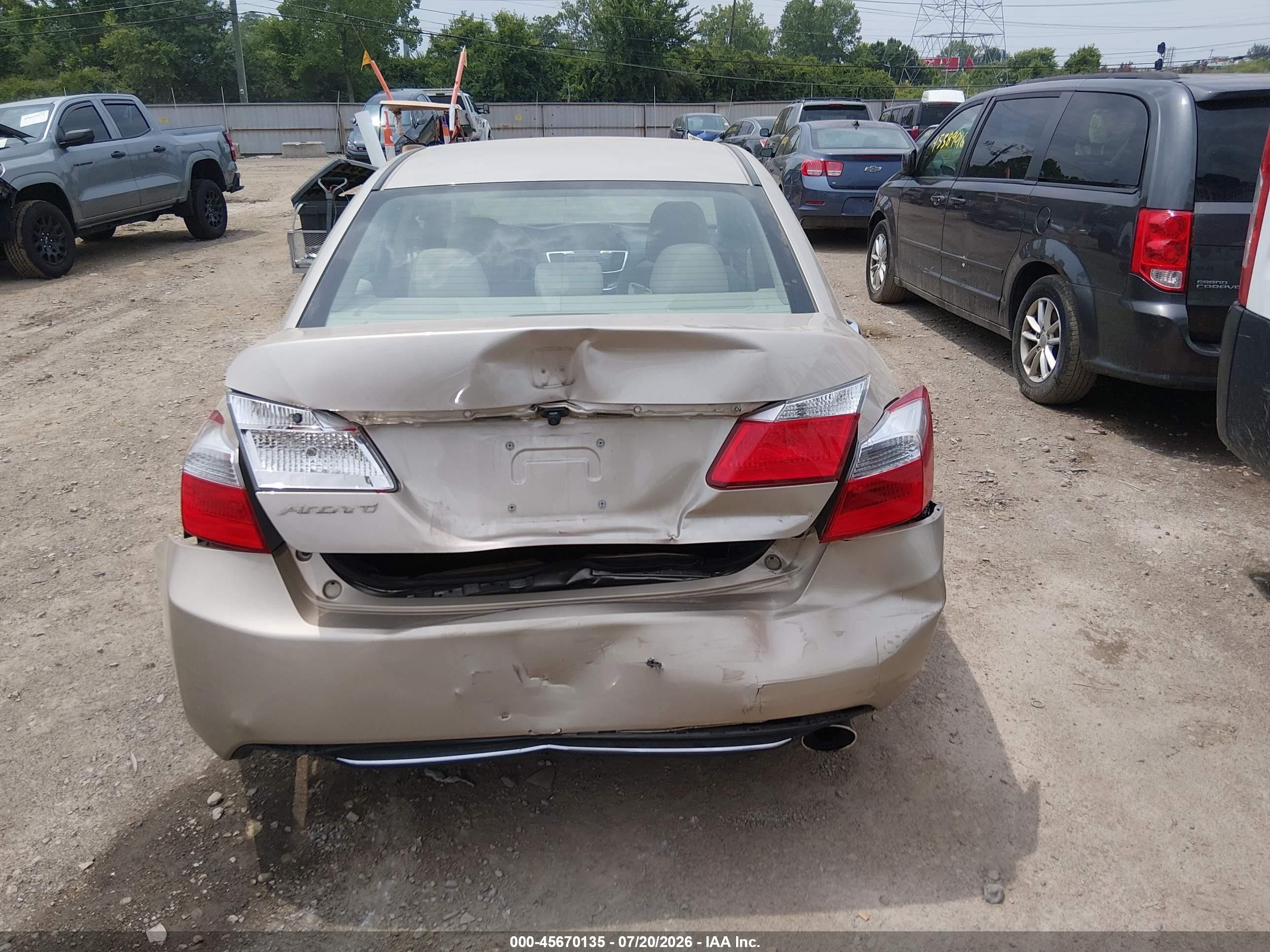 2013 Honda Accord Lx Gold vin: 1HGCR2F37DA132447