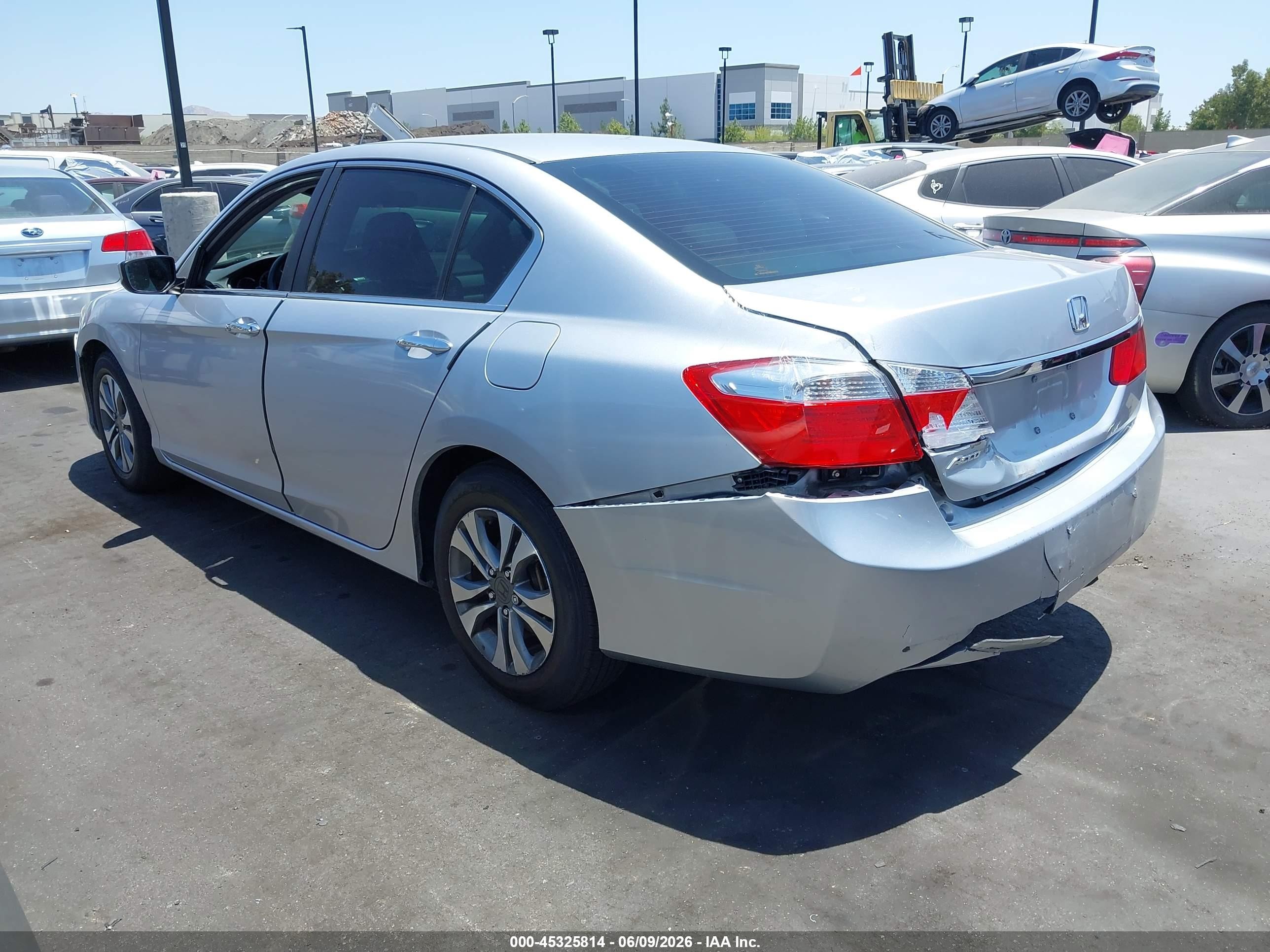 2013 Honda Accord Lx Silver vin: 1HGCR2F37DA141634