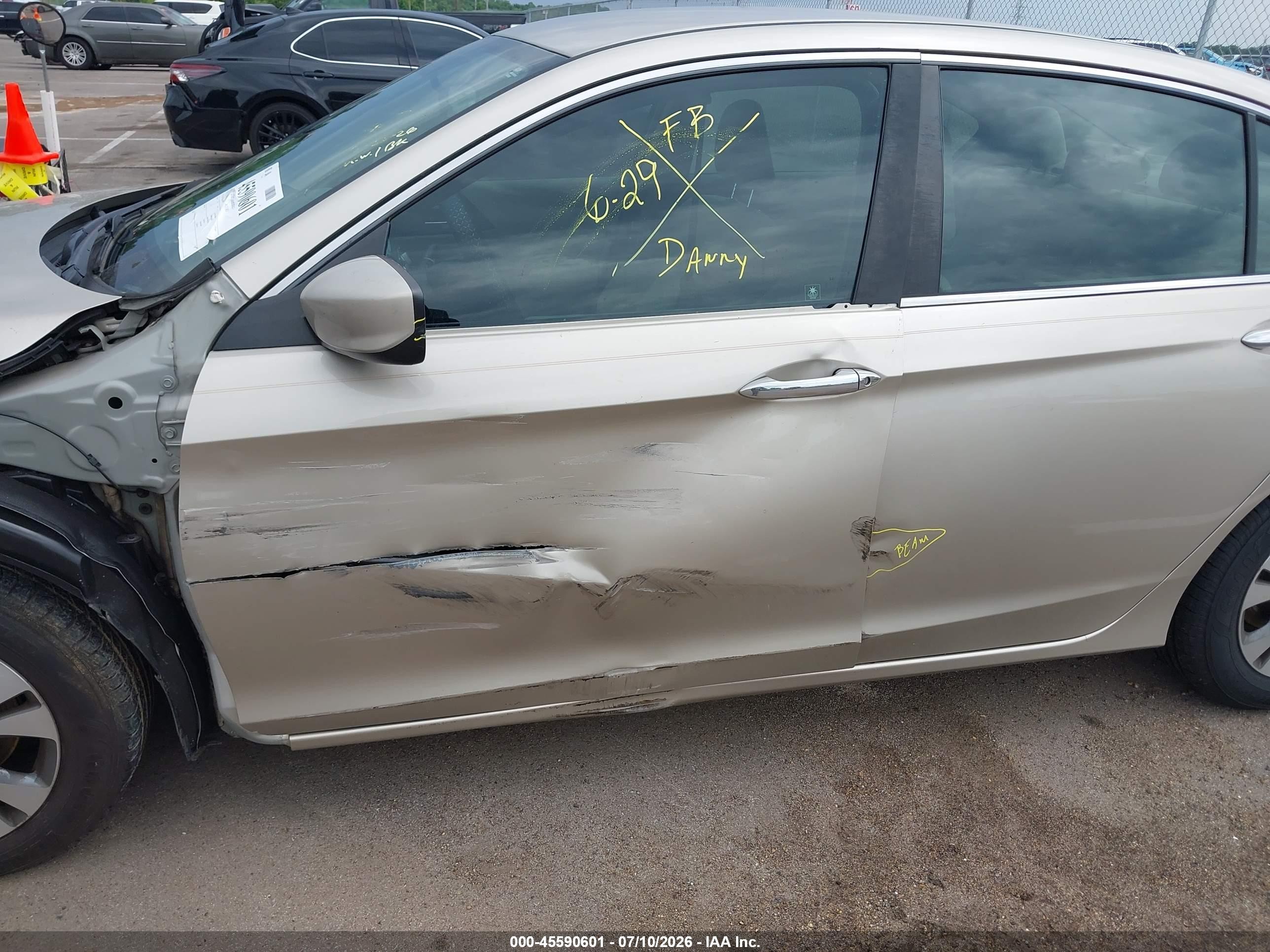 2013 Honda Accord Lx Tan vin: 1HGCR2F37DA146865