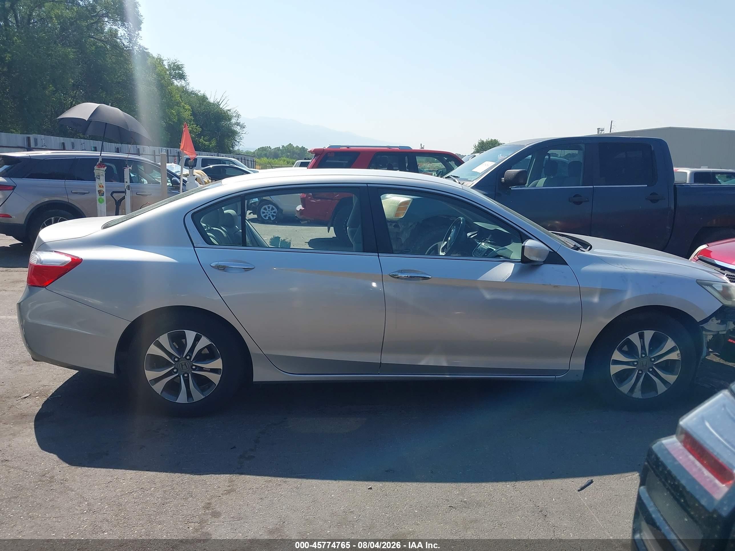 2013 Honda Accord Lx Silver vin: 1HGCR2F37DA195919
