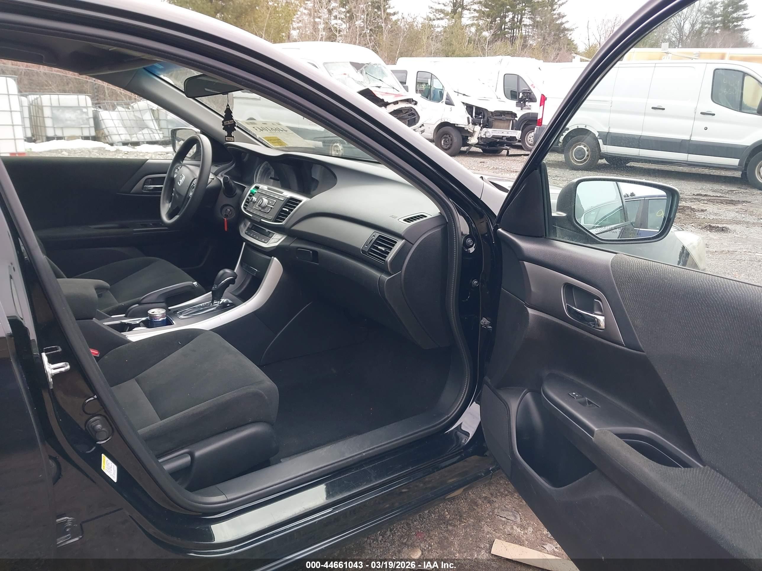 2013 Honda Accord Lx Черный vin: 1HGCR2F37DA198948