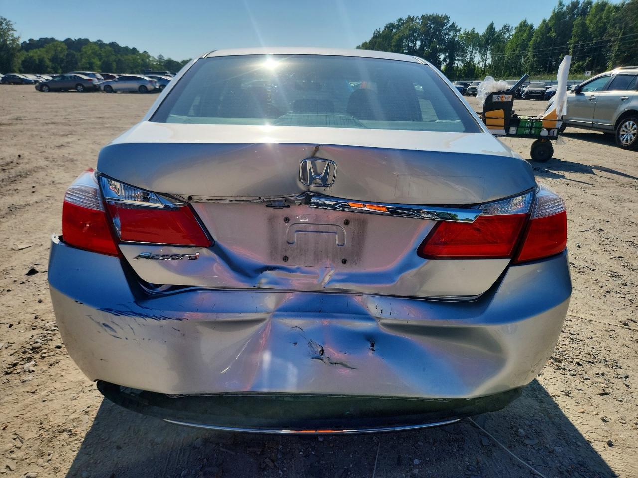 2013 Honda Accord Lx Silver vin: 1HGCR2F37DA206725