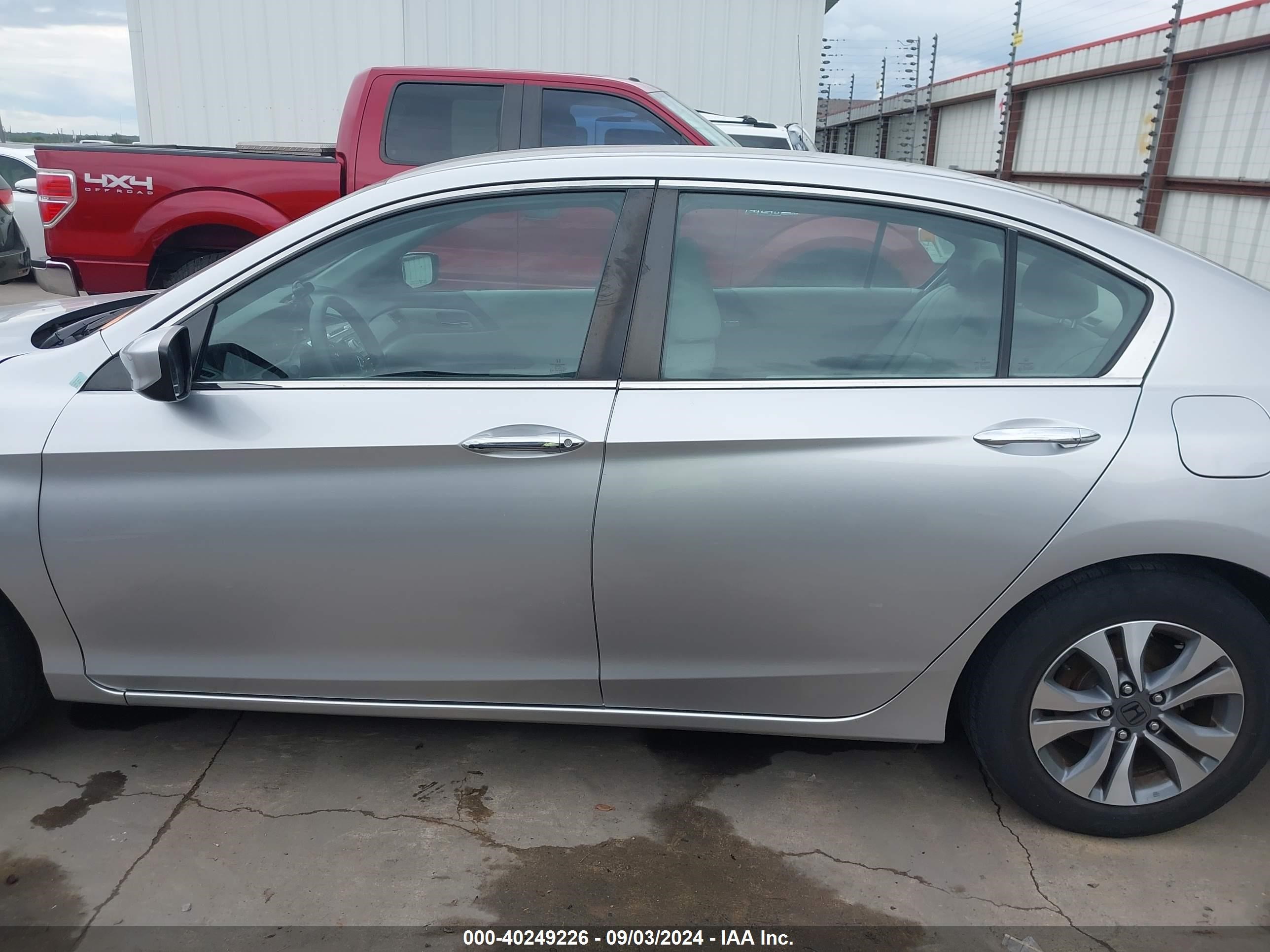2013 Honda Accord Lx Silver vin: 1HGCR2F37DA216087