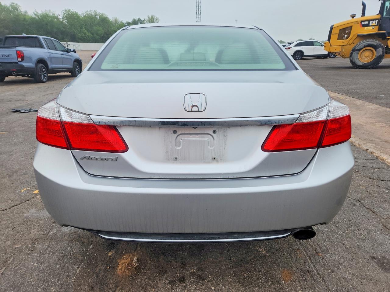 2013 Honda Accord Lx Silver vin: 1HGCR2F37DA216087
