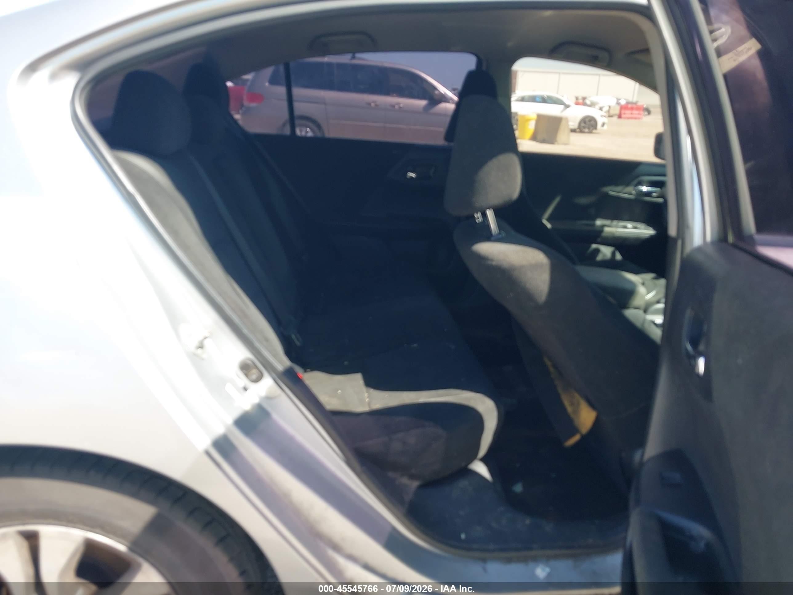 2013 Honda Accord Lx Серебряный vin: 1HGCR2F37DA245072