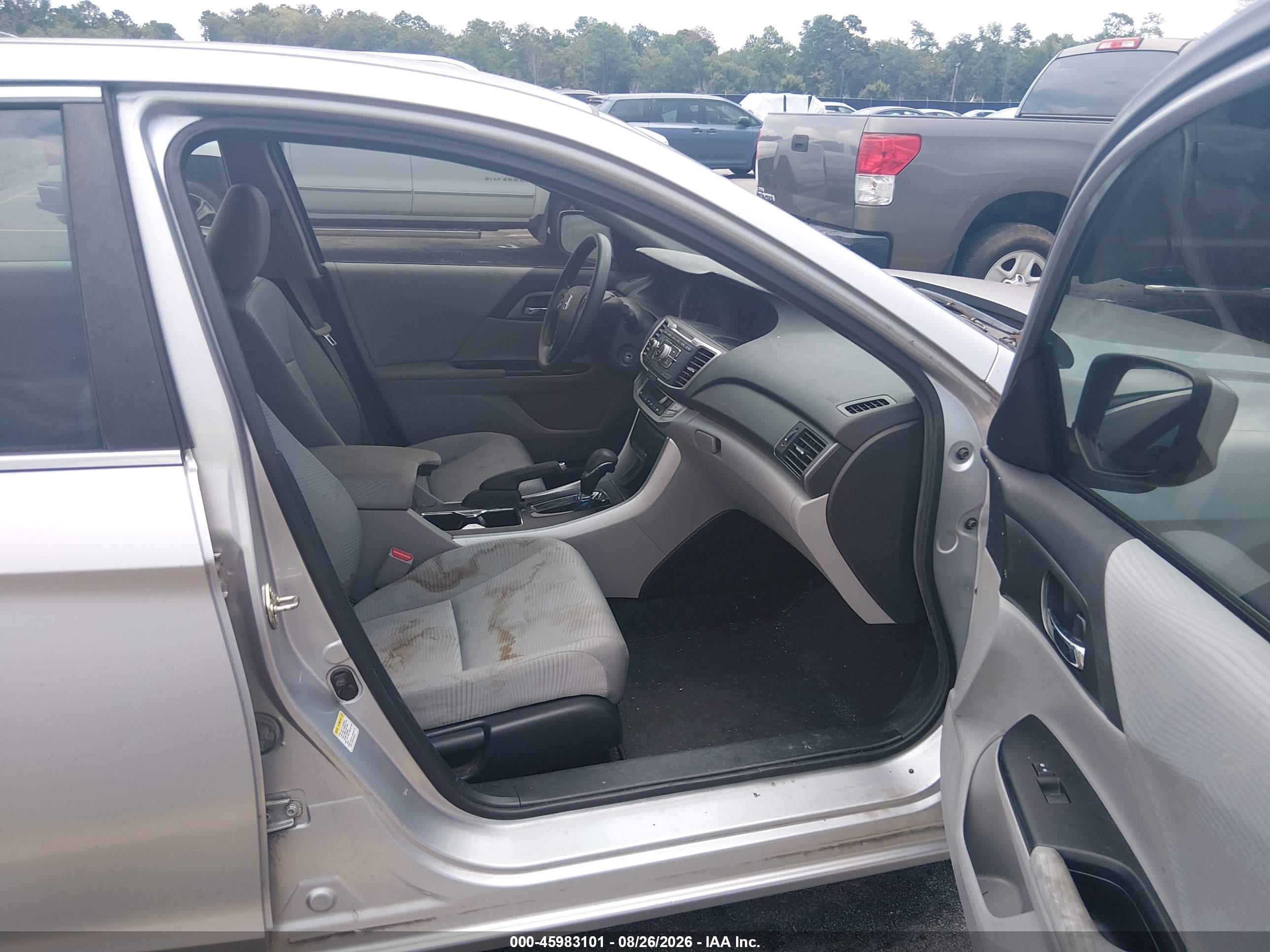 2014 Honda Accord Lx Серебряный vin: 1HGCR2F37EA223333
