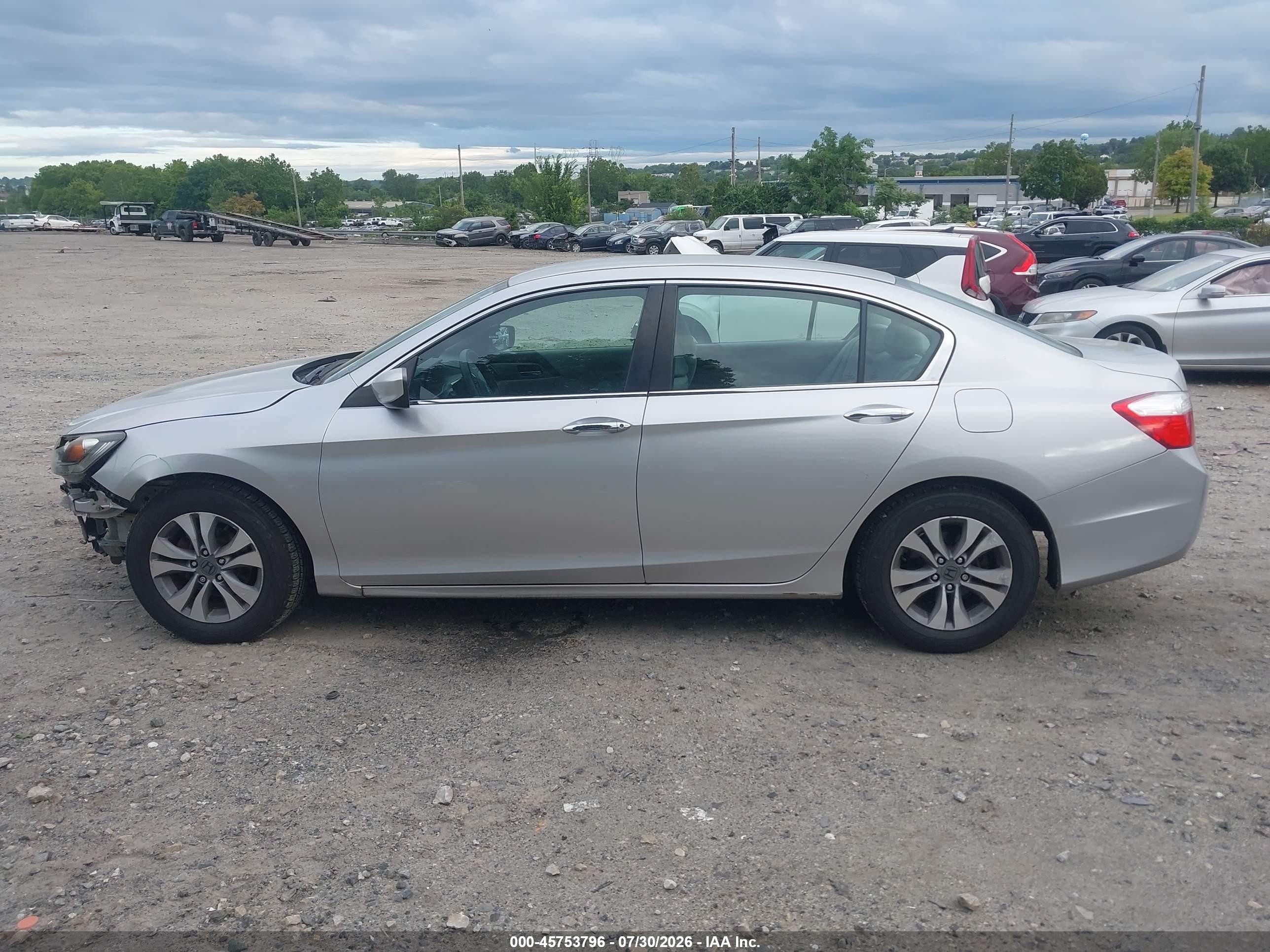 2015 Honda Accord Lx Silver vin: 1HGCR2F37FA028057