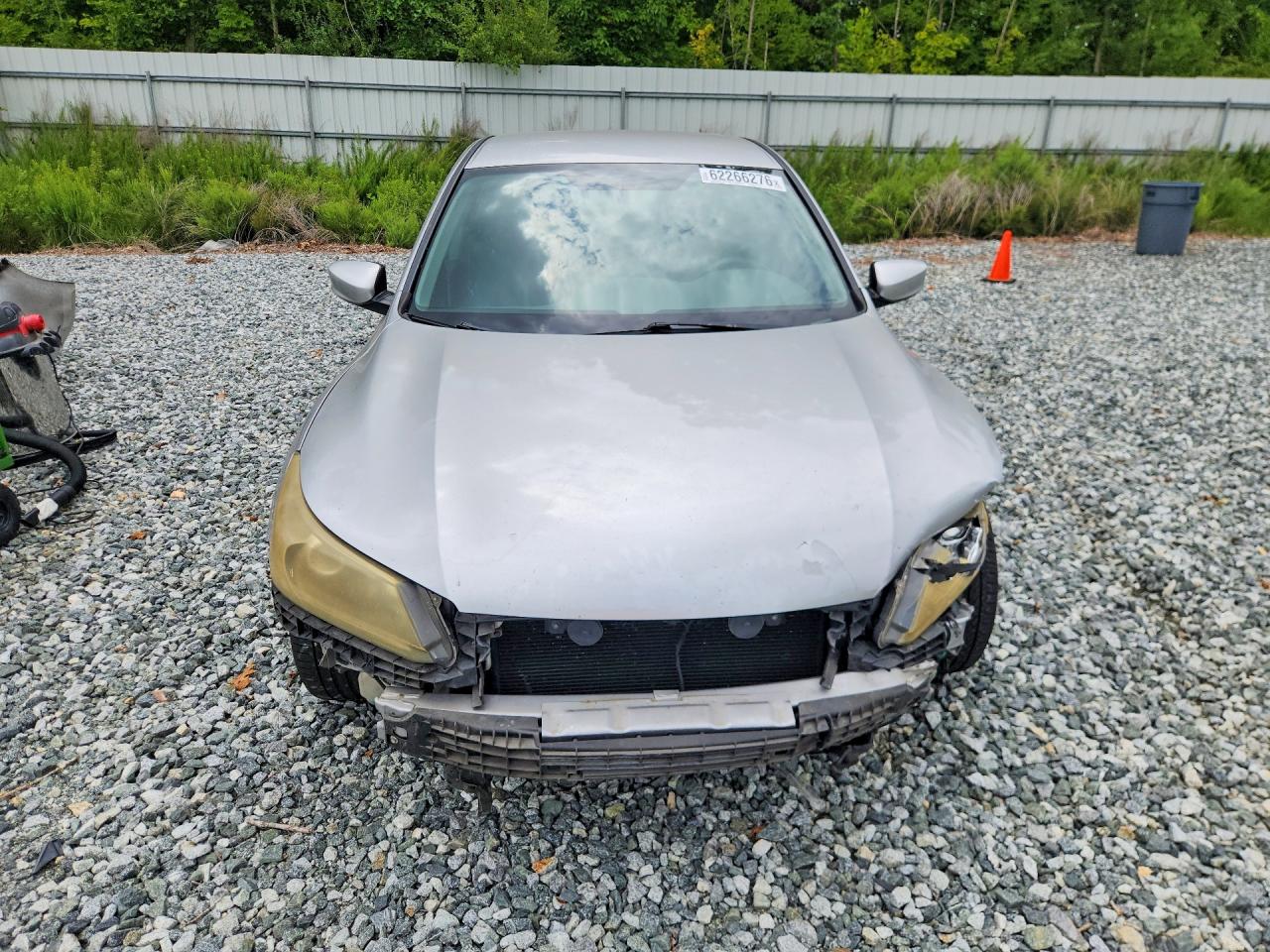 2015 Honda Accord Lx Silver vin: 1HGCR2F37FA041570