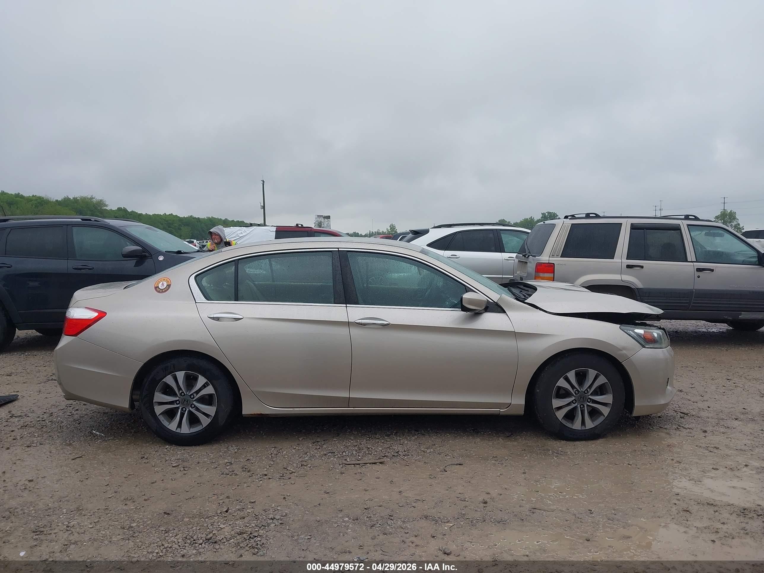 2015 Honda Accord Lx Beige vin: 1HGCR2F37FA045604