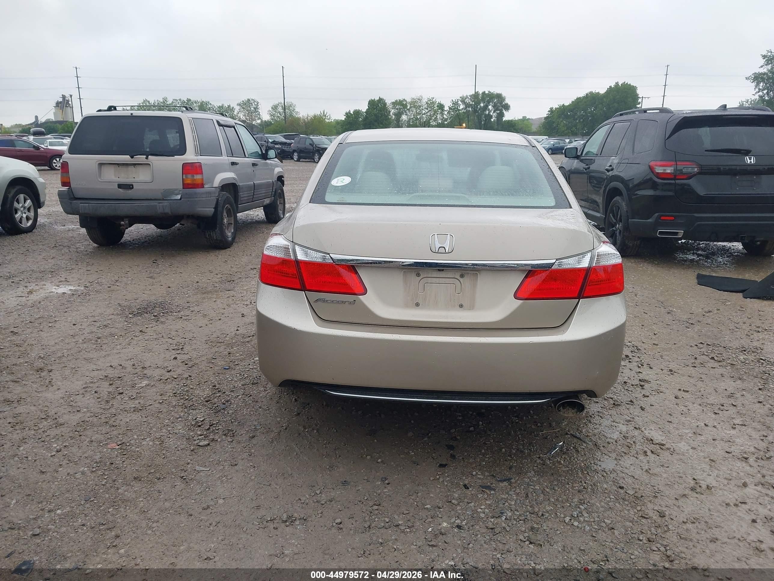 2015 Honda Accord Lx Beige vin: 1HGCR2F37FA045604