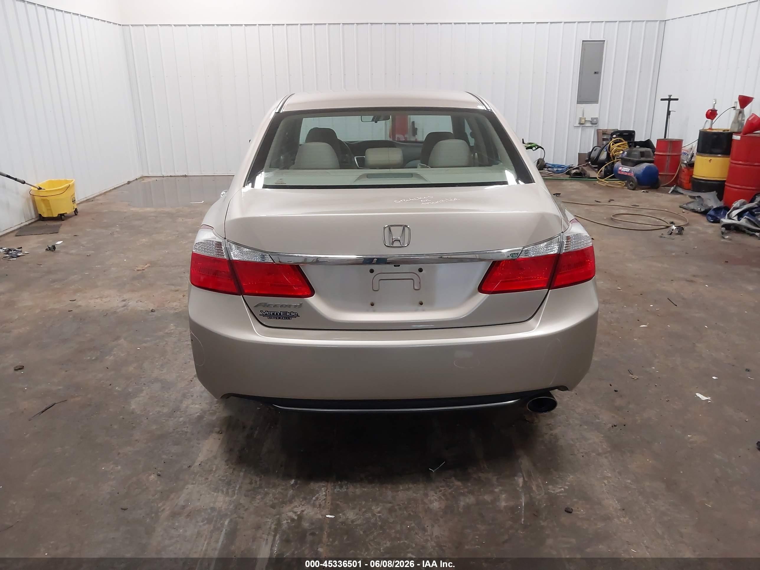 2015 Honda Accord Lx Gold vin: 1HGCR2F37FA053802