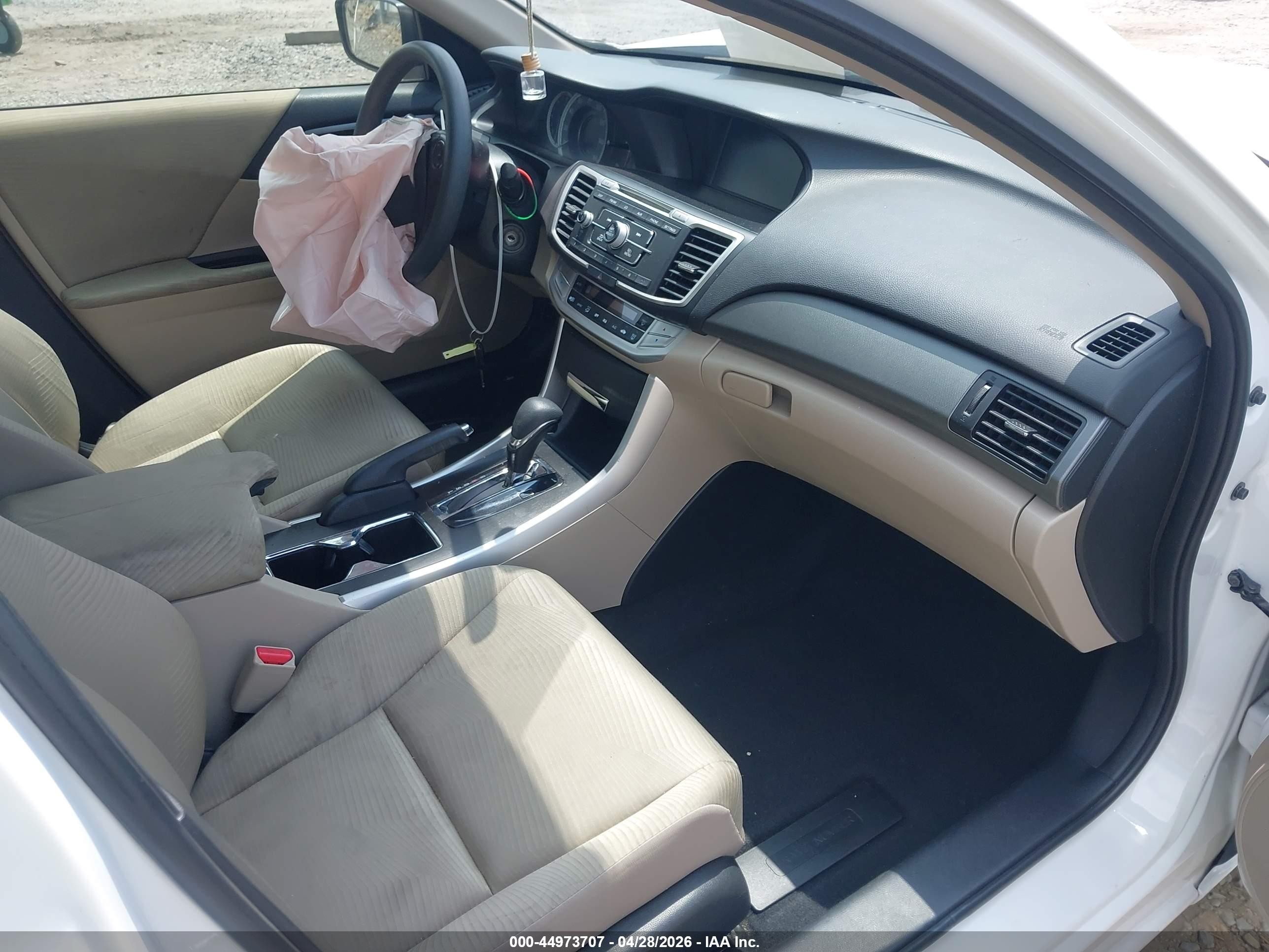 2015 Honda Accord Lx White vin: 1HGCR2F37FA066050