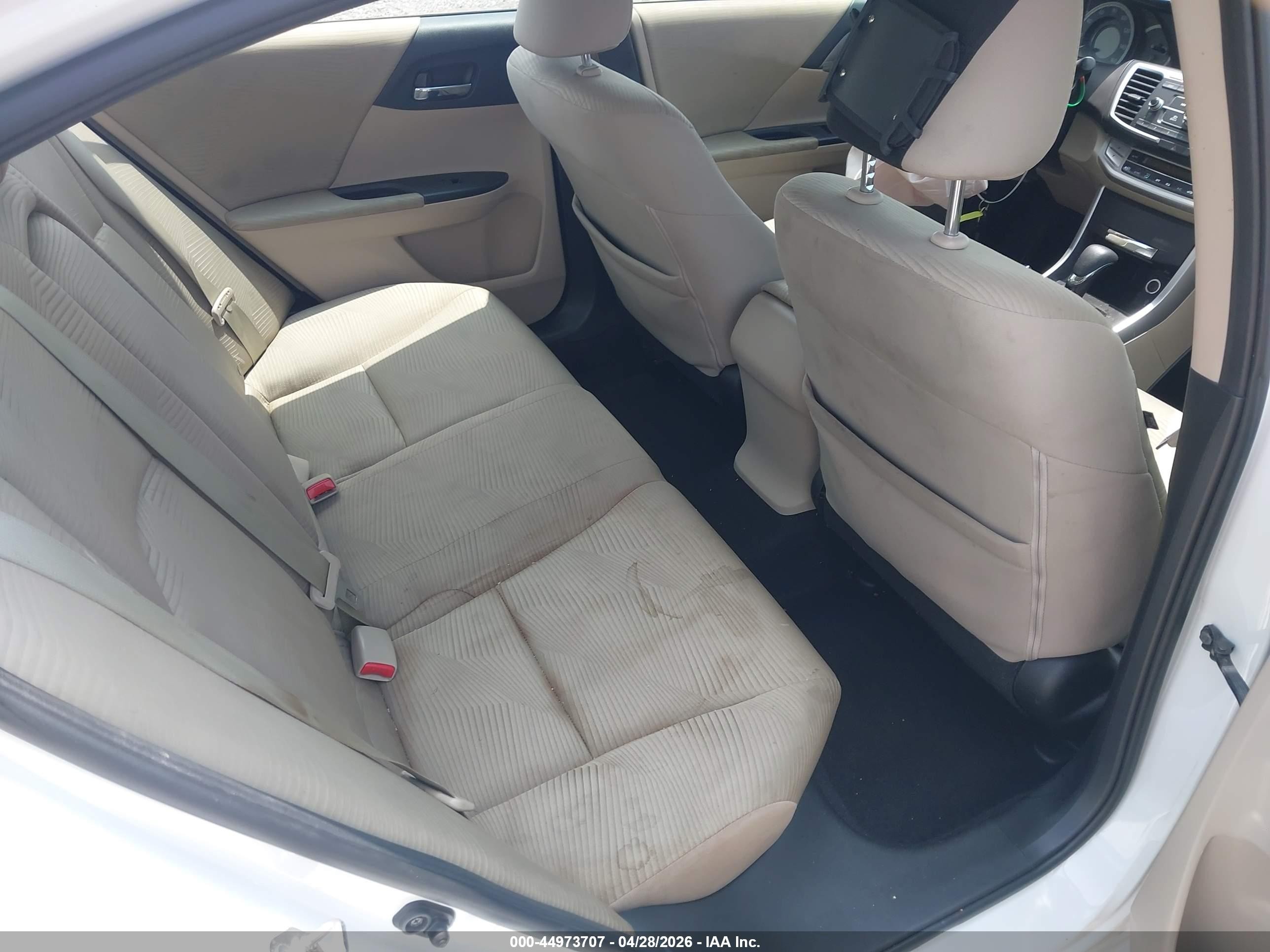 2015 Honda Accord Lx White vin: 1HGCR2F37FA066050