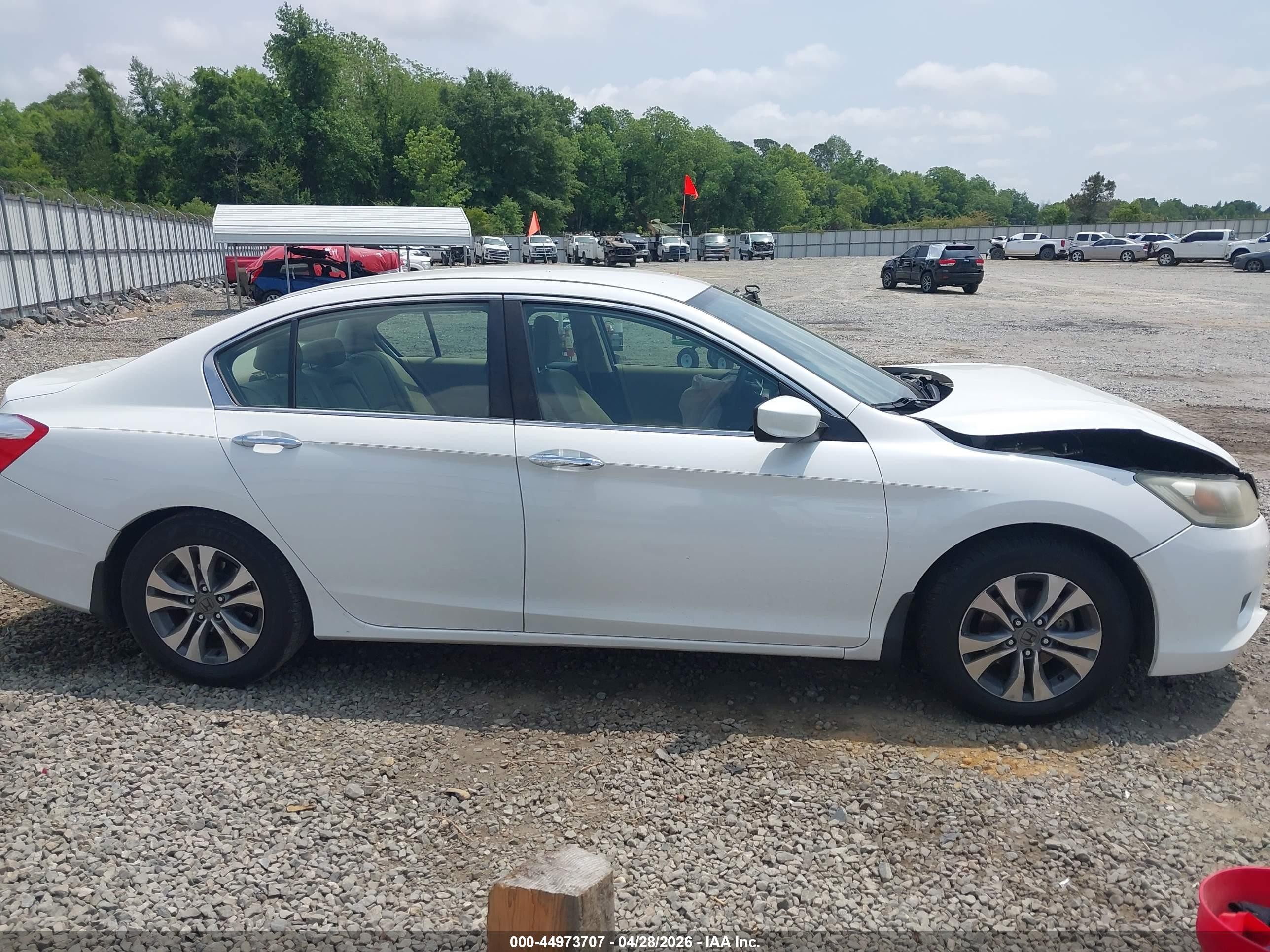 2015 Honda Accord Lx White vin: 1HGCR2F37FA066050