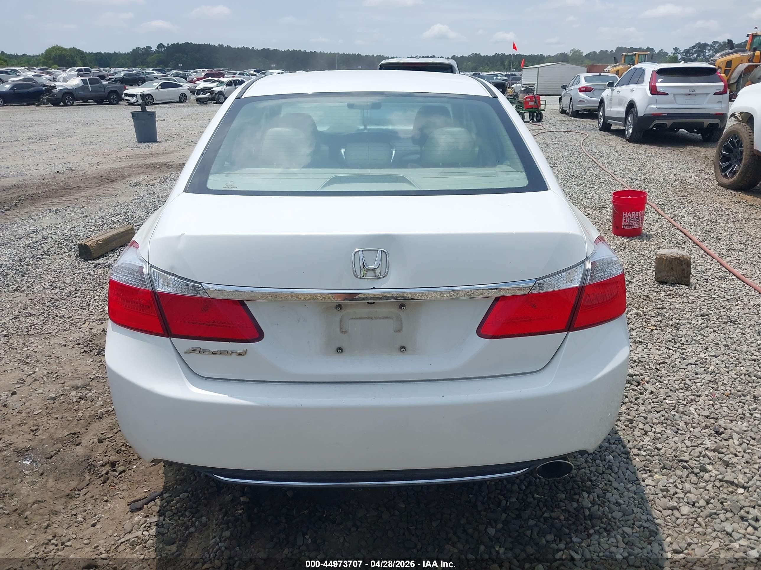 2015 Honda Accord Lx White vin: 1HGCR2F37FA066050