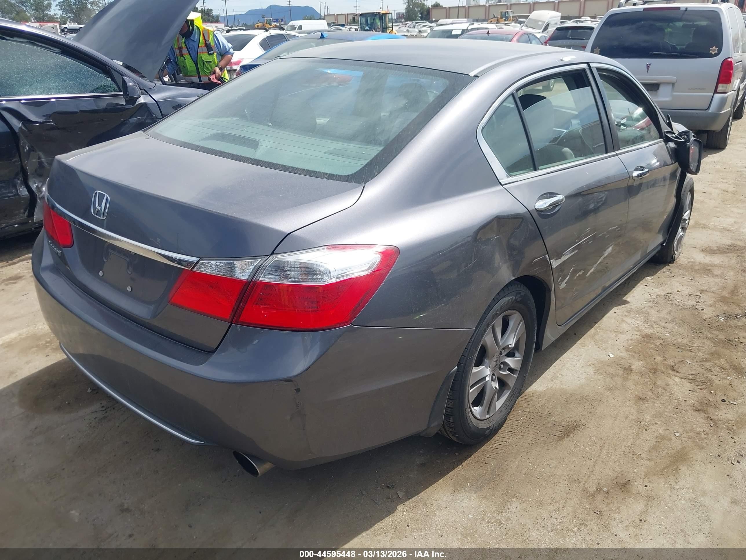 2015 Honda Accord Lx Серый vin: 1HGCR2F37FA079025