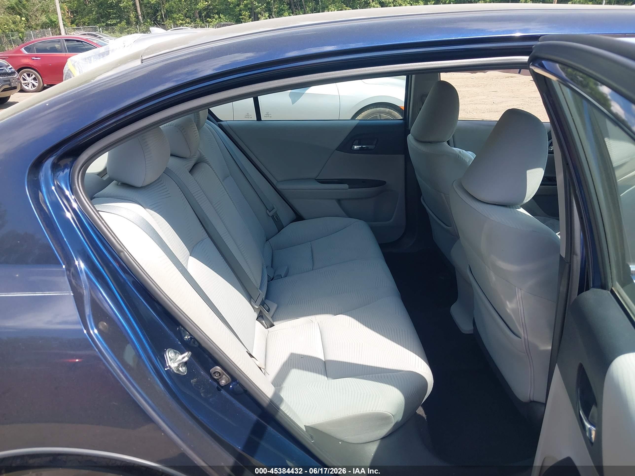 2015 Honda Accord Lx Blue vin: 1HGCR2F37FA162079
