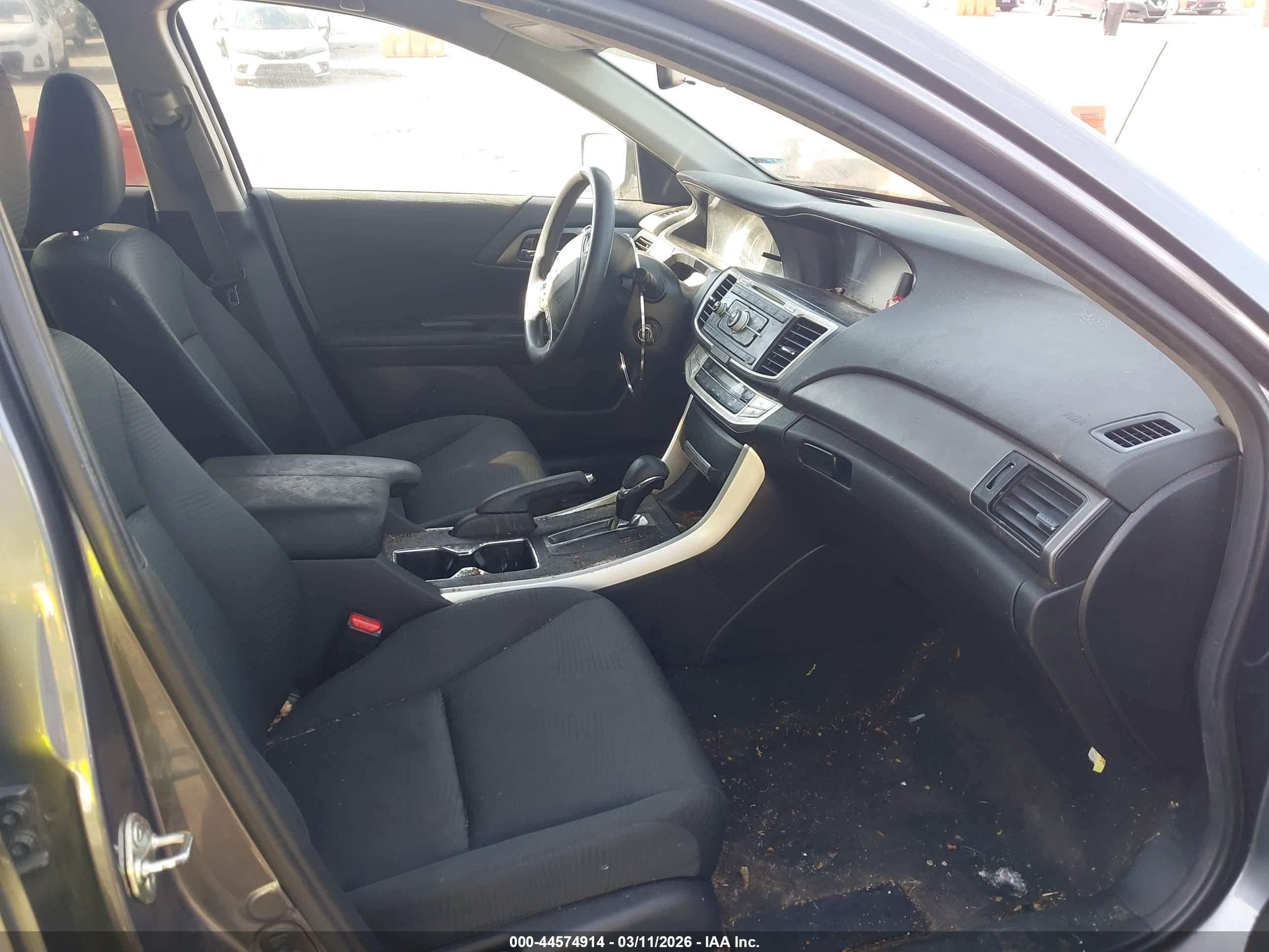 2015 Honda Accord Lx Серый vin: 1HGCR2F37FA227061