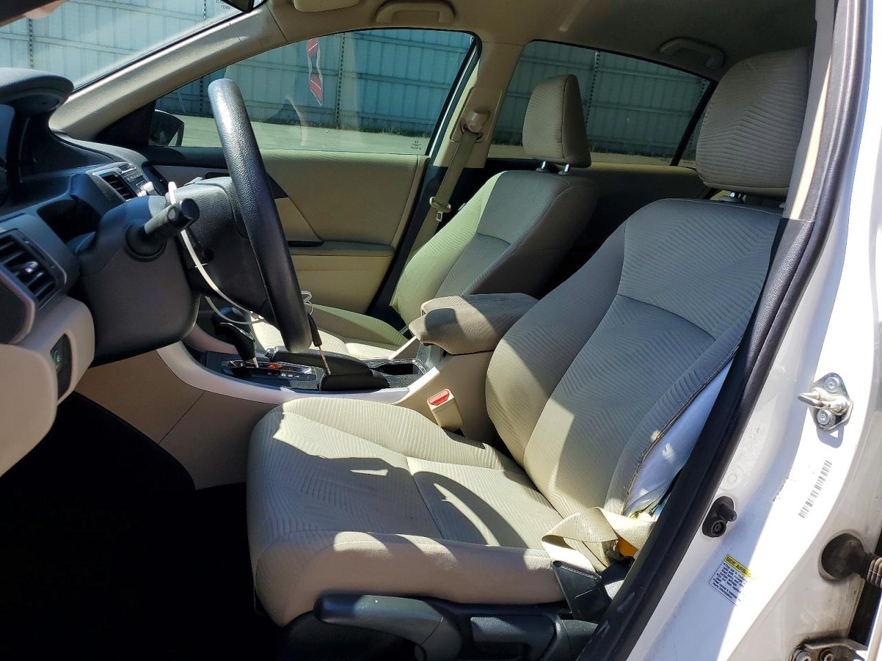 2015 Honda Accord Lx White vin: 1HGCR2F37FA230154