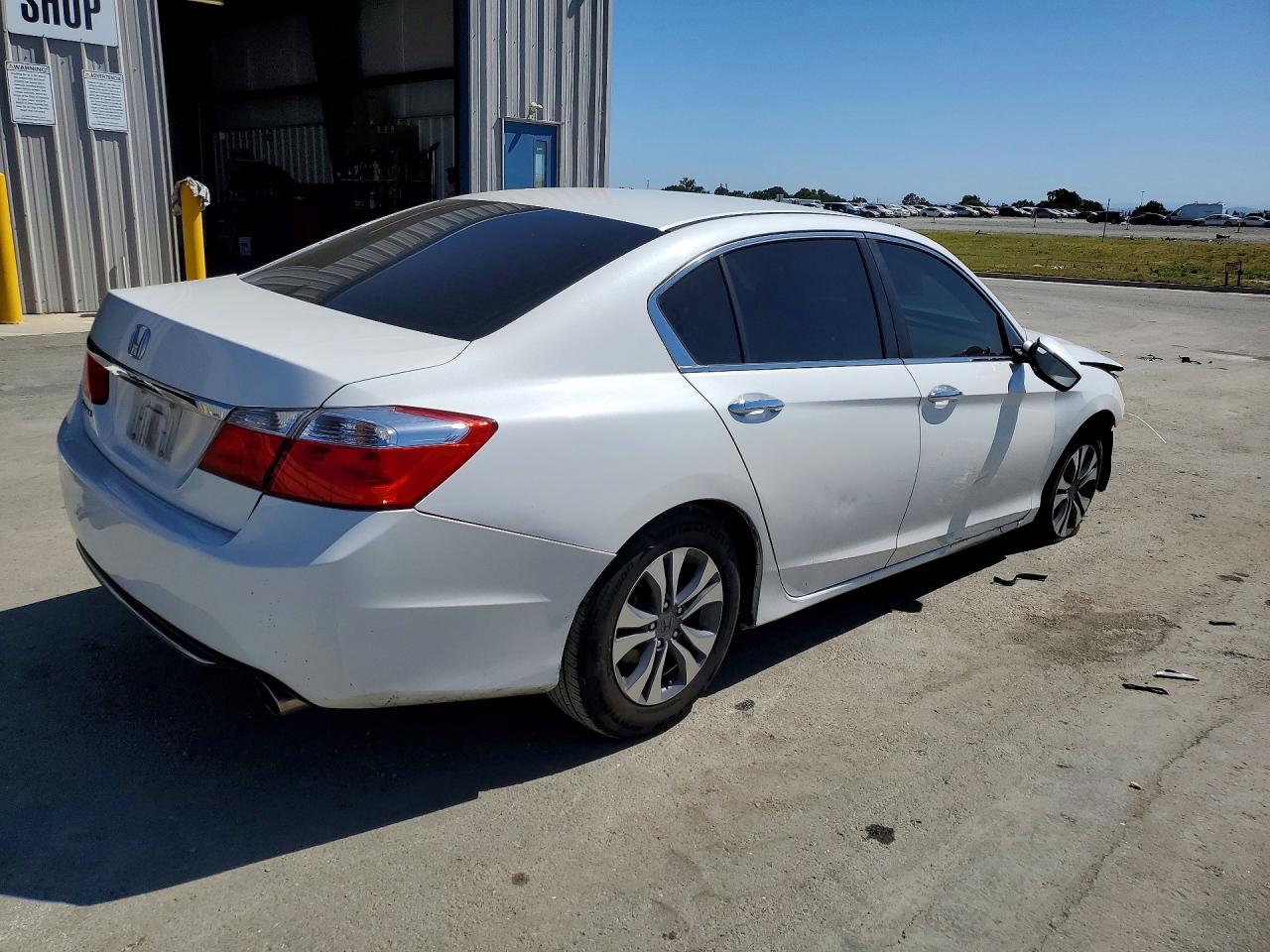 2015 Honda Accord Lx White vin: 1HGCR2F37FA230154
