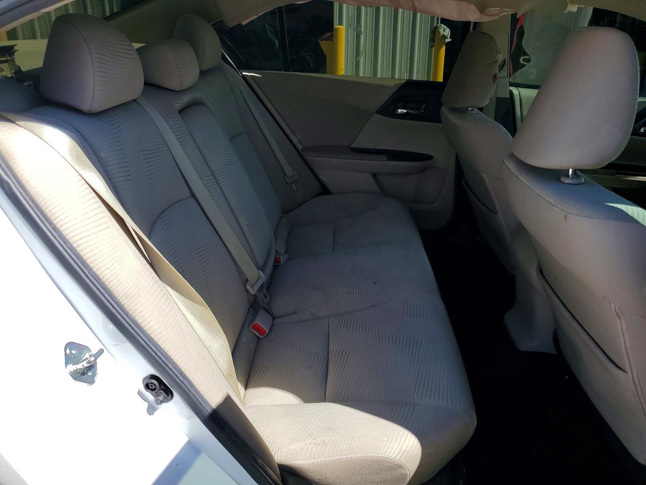 2015 Honda Accord Lx White vin: 1HGCR2F37FA230154
