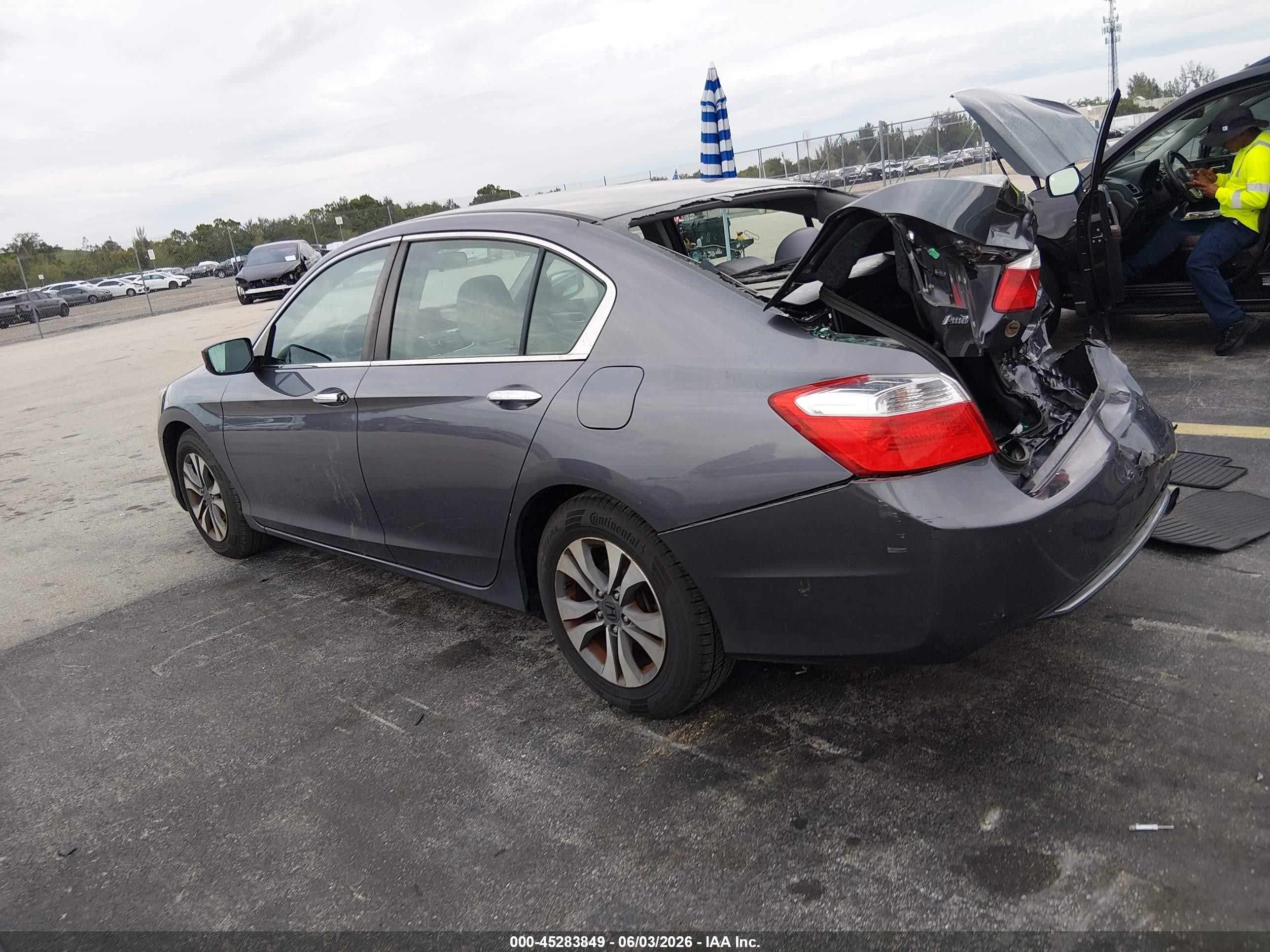 2015 Honda Accord Lx Gray vin: 1HGCR2F37FA232745