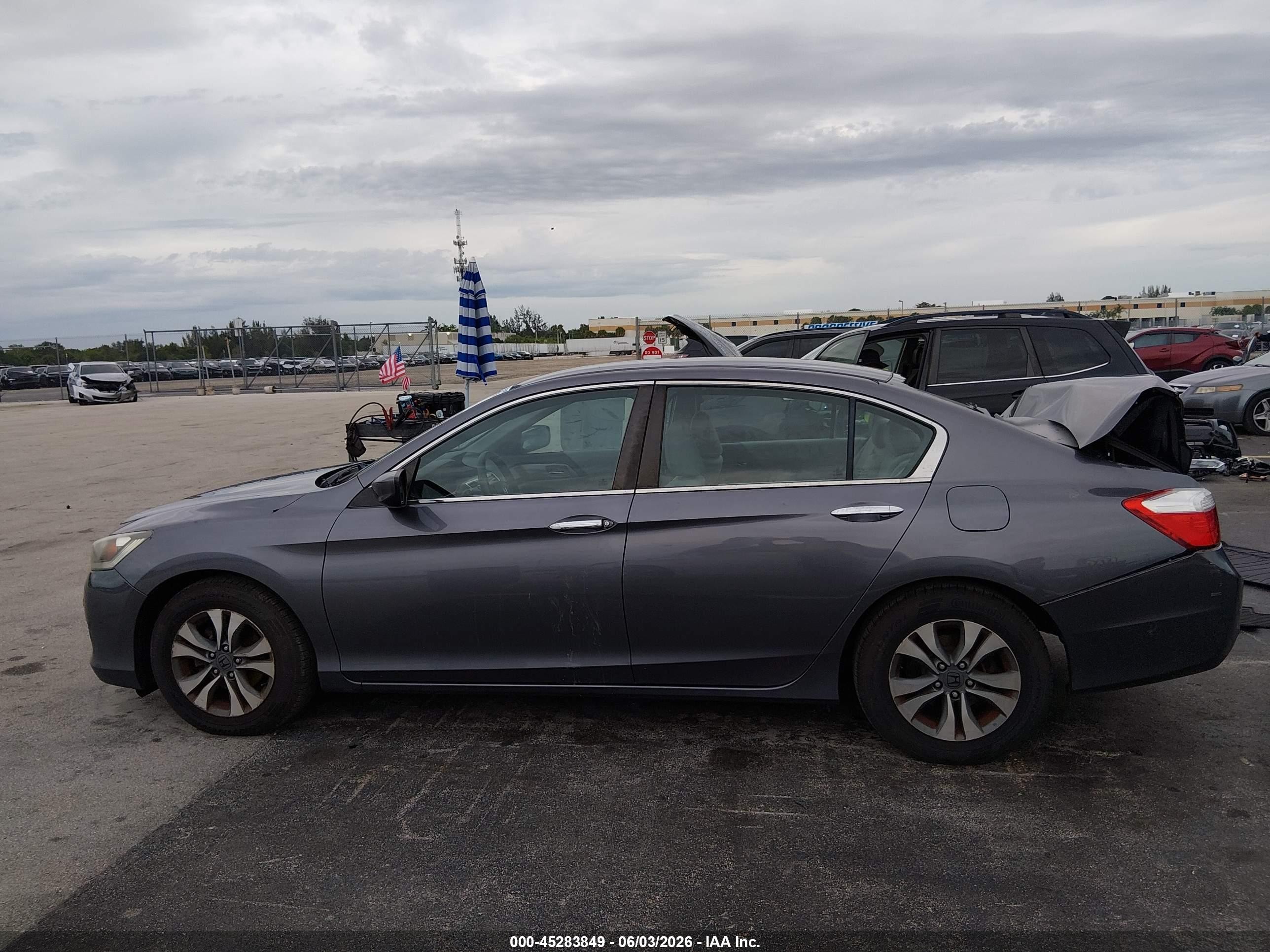 2015 Honda Accord Lx Gray vin: 1HGCR2F37FA232745